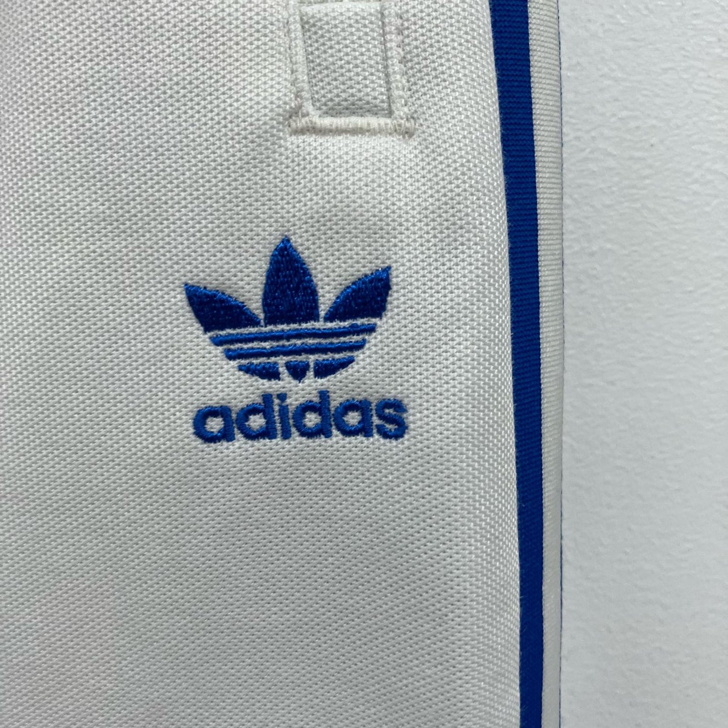 adidas | アディダス ベッケンバウアー トラックスーツパンツ パンツ IR6091 ホワイト サイズ：M【イオン広店】