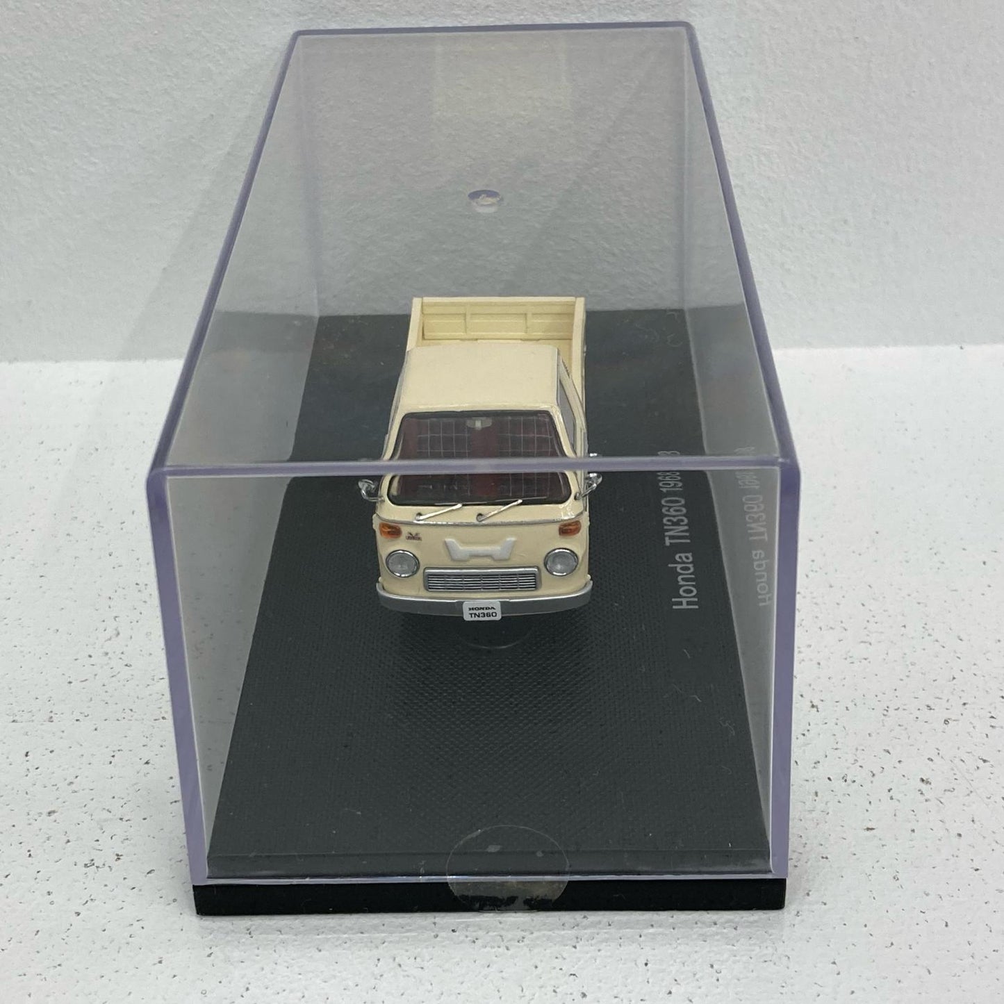 フィギュア 1/43 ホンダ TN360 1968 アイボリー [43985] EBBRO【フィギュア】【イオン広店】