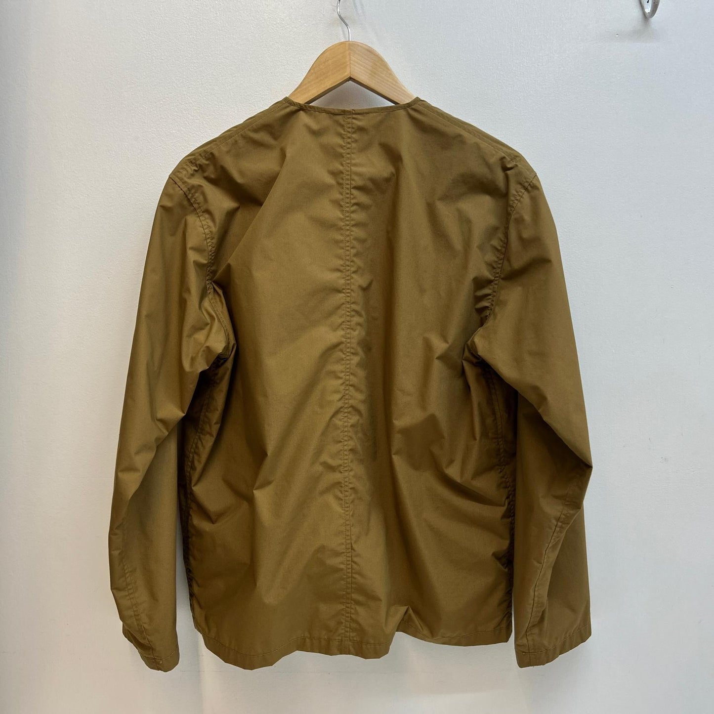 THE NORTH FACE PURPLE LABEL | ザノースフェイスパープルレーベル Midweight 65/35 Hopper Field Cardigan その他アウター NP2102N ベージュ サイズ：M【イオン広店】