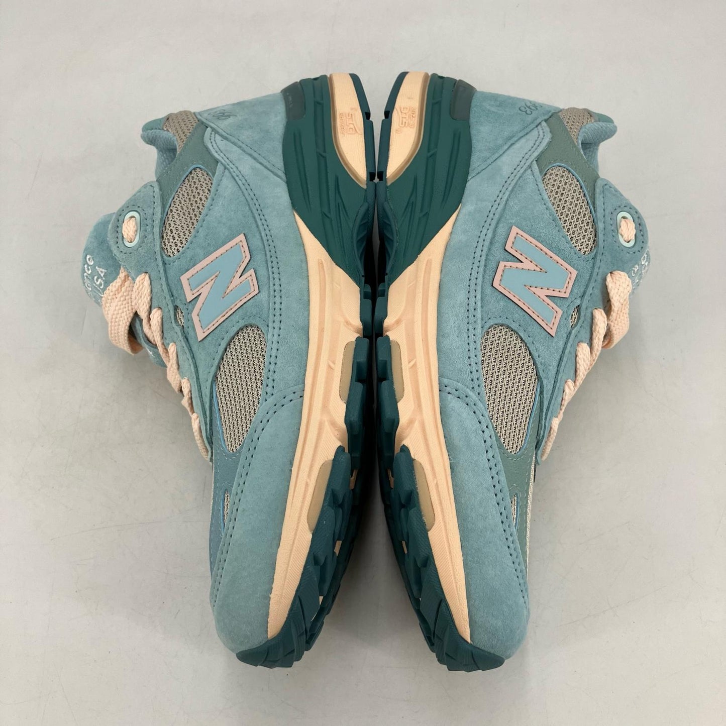 NEW BALANCE | ニューバランス Joe Freshgoods × New Balance 993 スニーカー MR993JF1 ライトブルー 27.5cm【イオン広店】