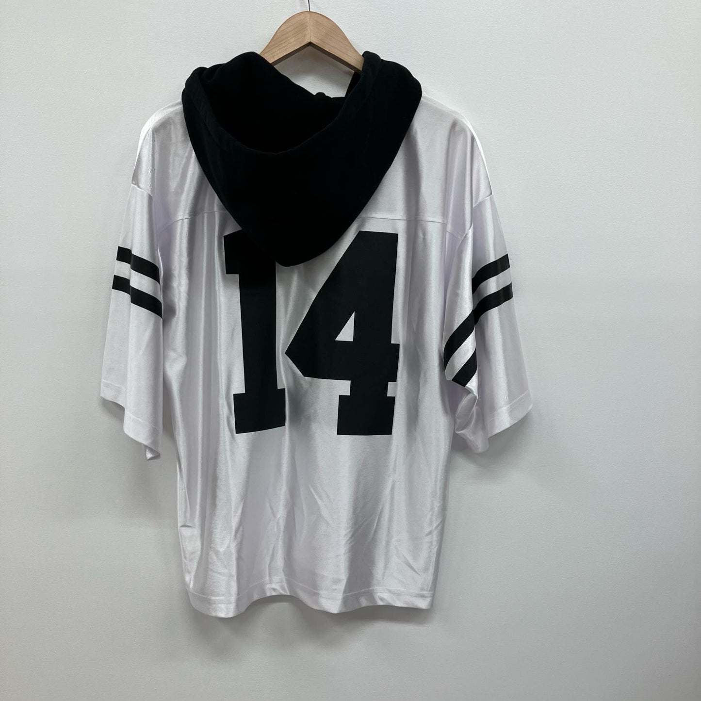 DESCENDANT | ディセンダント SURBURBIA LAYERED FOOTBALL JERSEY パーカー ホワイト サイズ：2【イオン広店】