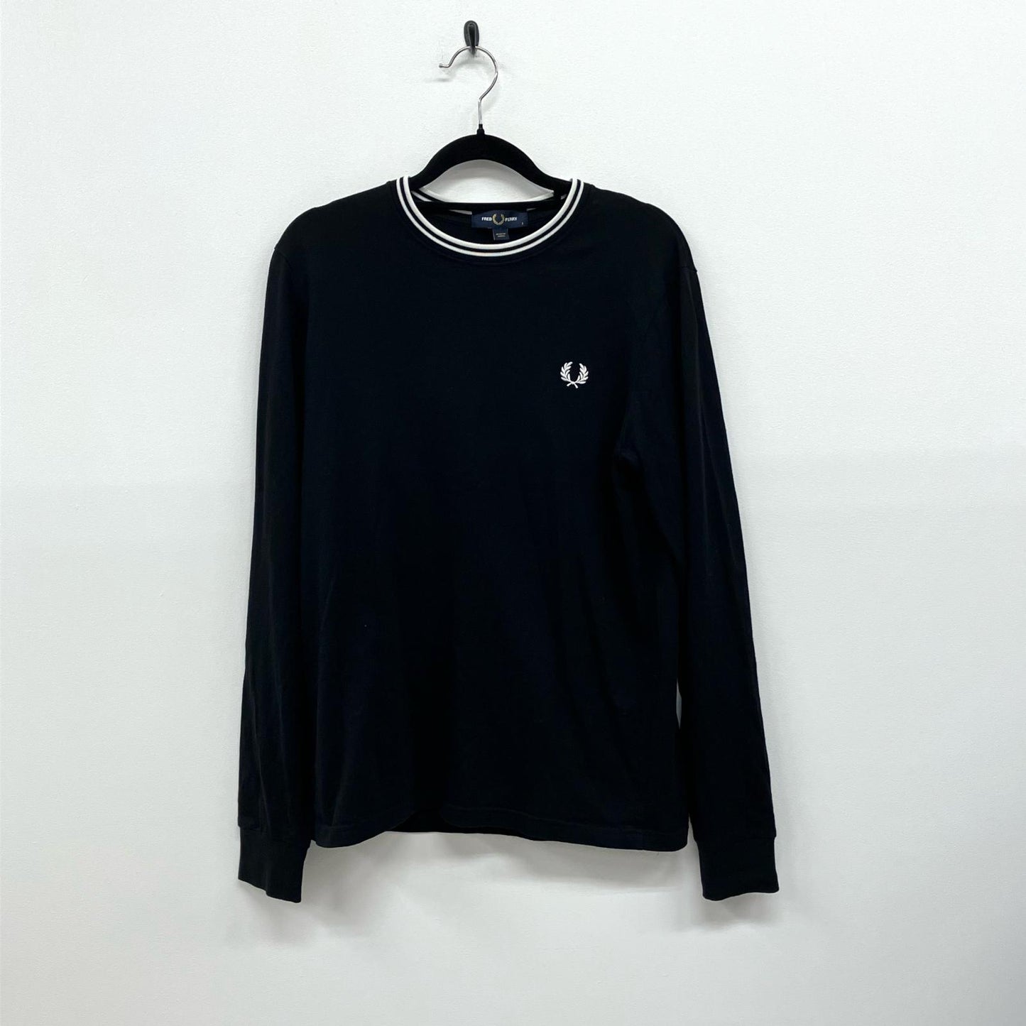 FRED PERRY | フレッドペリー Long Sleeve Twin Tipped T-Shirt 長袖Ｔシャツ M9602 ブラック サイズ：S【イオン広店】