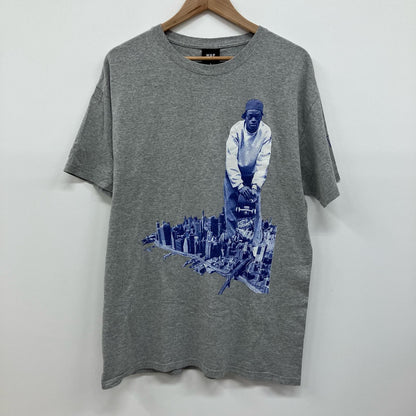HUF | ハフ Harold Hunter 半袖Ｔシャツ グレー サイズ：L【イオン広店】