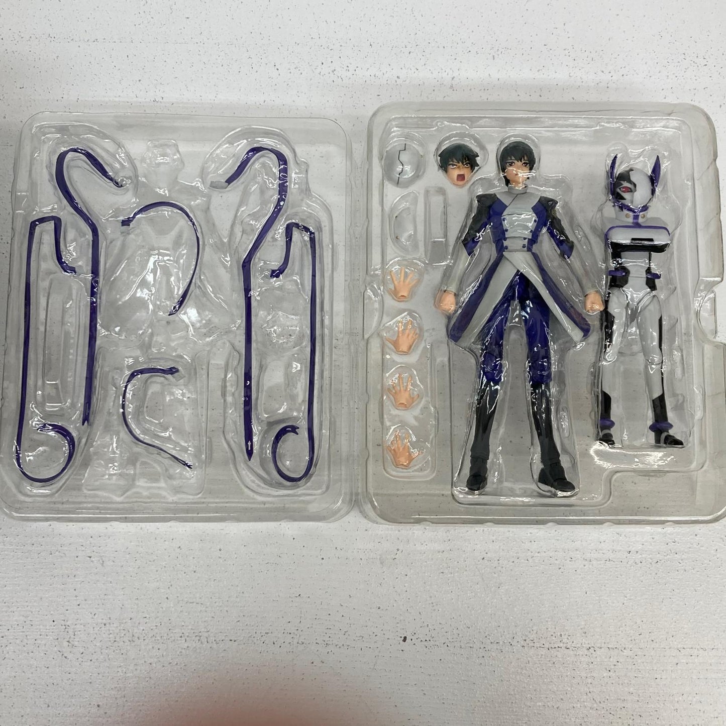 フィギュア 2体 S.H.Figuarts 劉鳳 最終形態 + 劉鳳＆絶影 セット スクライド 劉鳳　絶影【フィギュア】【イオン広店】
