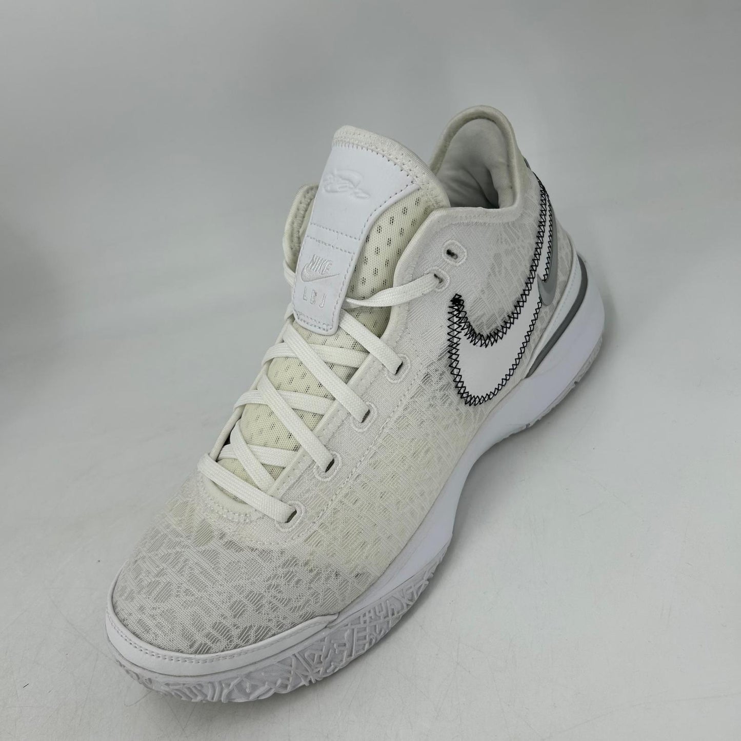 NIKE | ナイキ Nike LeBron NXXT Gen スニーカー DR8788-101 ホワイト 28cm【イオン広店】