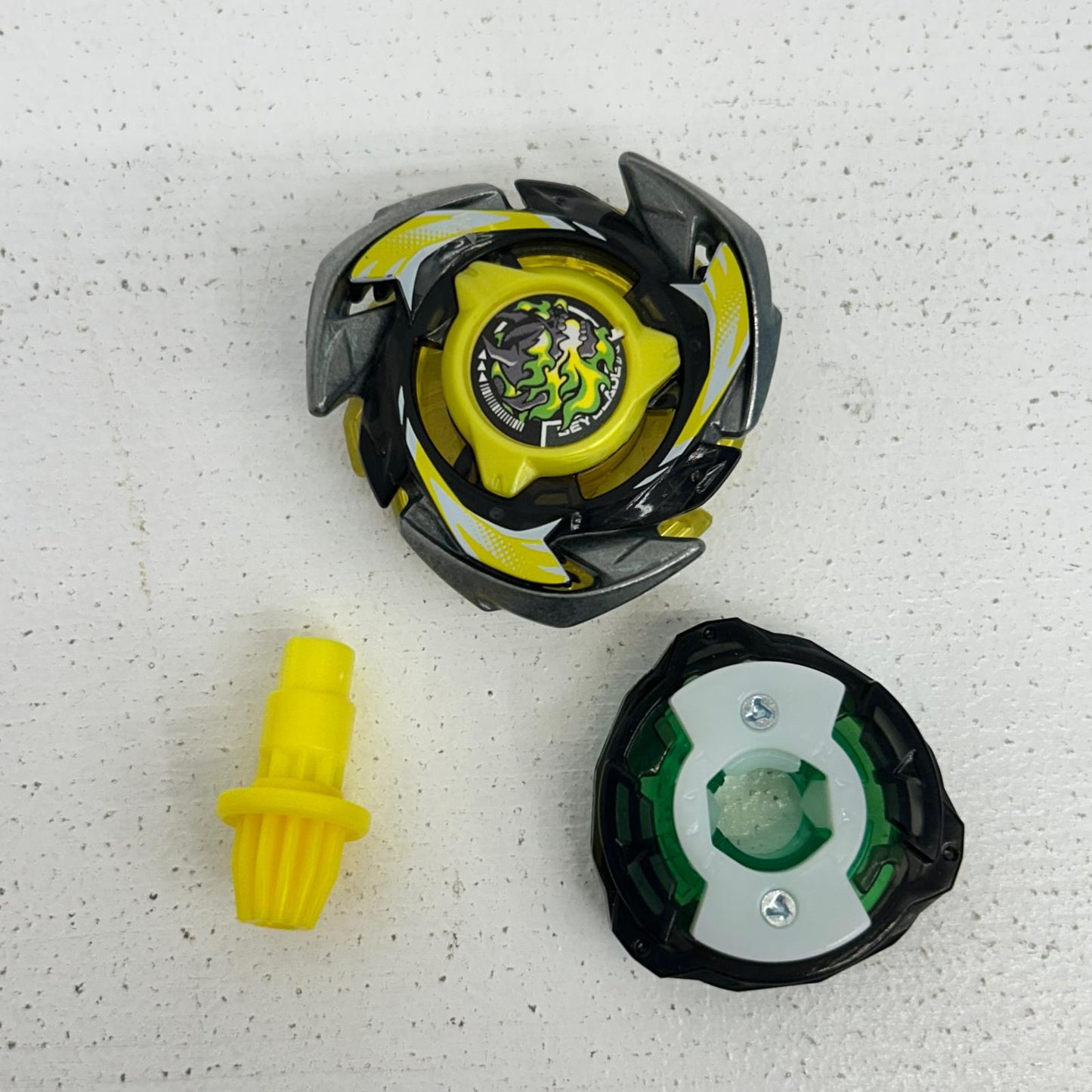 おもちゃ・玩具 UX-15 シャークスケイルデッキセット ベイブレードX BEYBLADE X シャークスケイルデッキセット【イオン広店】
