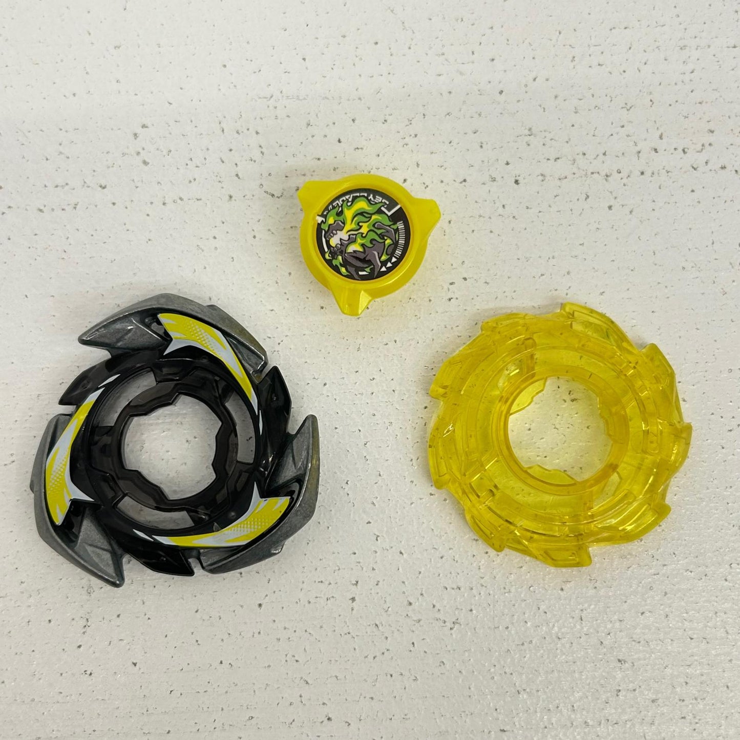 おもちゃ・玩具 UX-15 シャークスケイルデッキセット ベイブレードX BEYBLADE X シャークスケイルデッキセット【イオン広店】