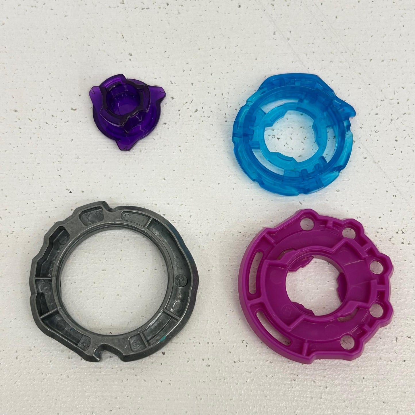 おもちゃ・玩具 ユニコーンデルタPO3-60GU ベイブレードX BEYBLADE X　1 ユニコーンデルタPO3-60GU【イオン広店】