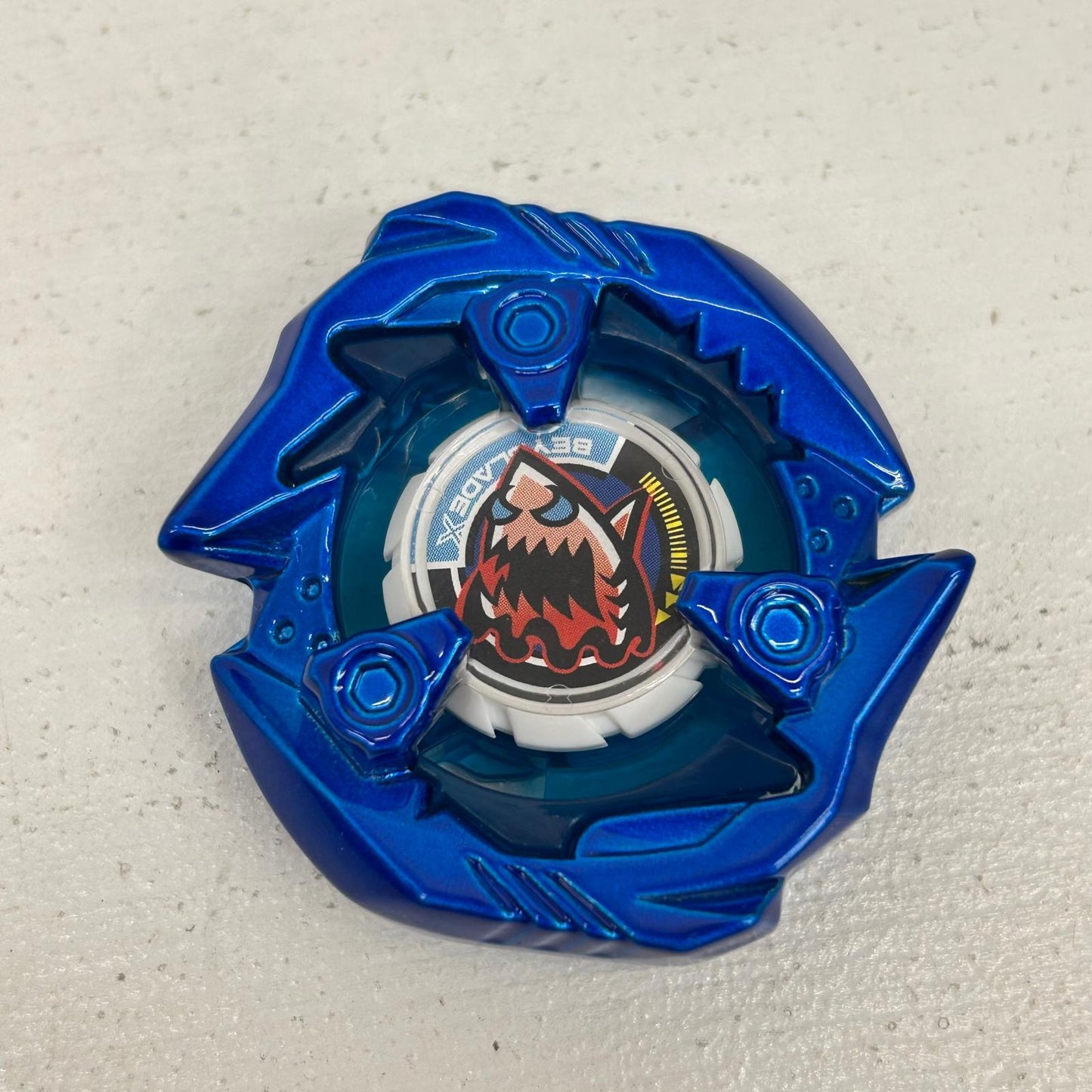 おもちゃ・玩具 シャークエッジ4-70E ベイブレードX BEYBLADE X　2 シャークエッジ4-70E 【イオン広店】