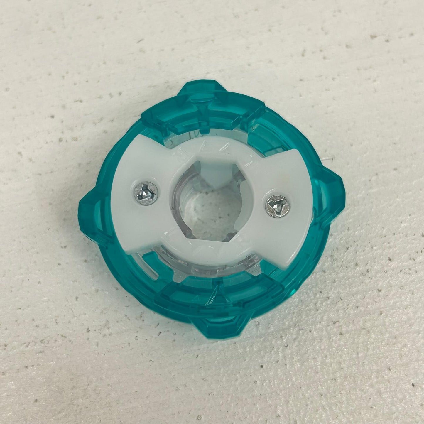おもちゃ・玩具 シャークエッジ4-70E ベイブレードX BEYBLADE X　2 シャークエッジ4-70E 【イオン広店】
