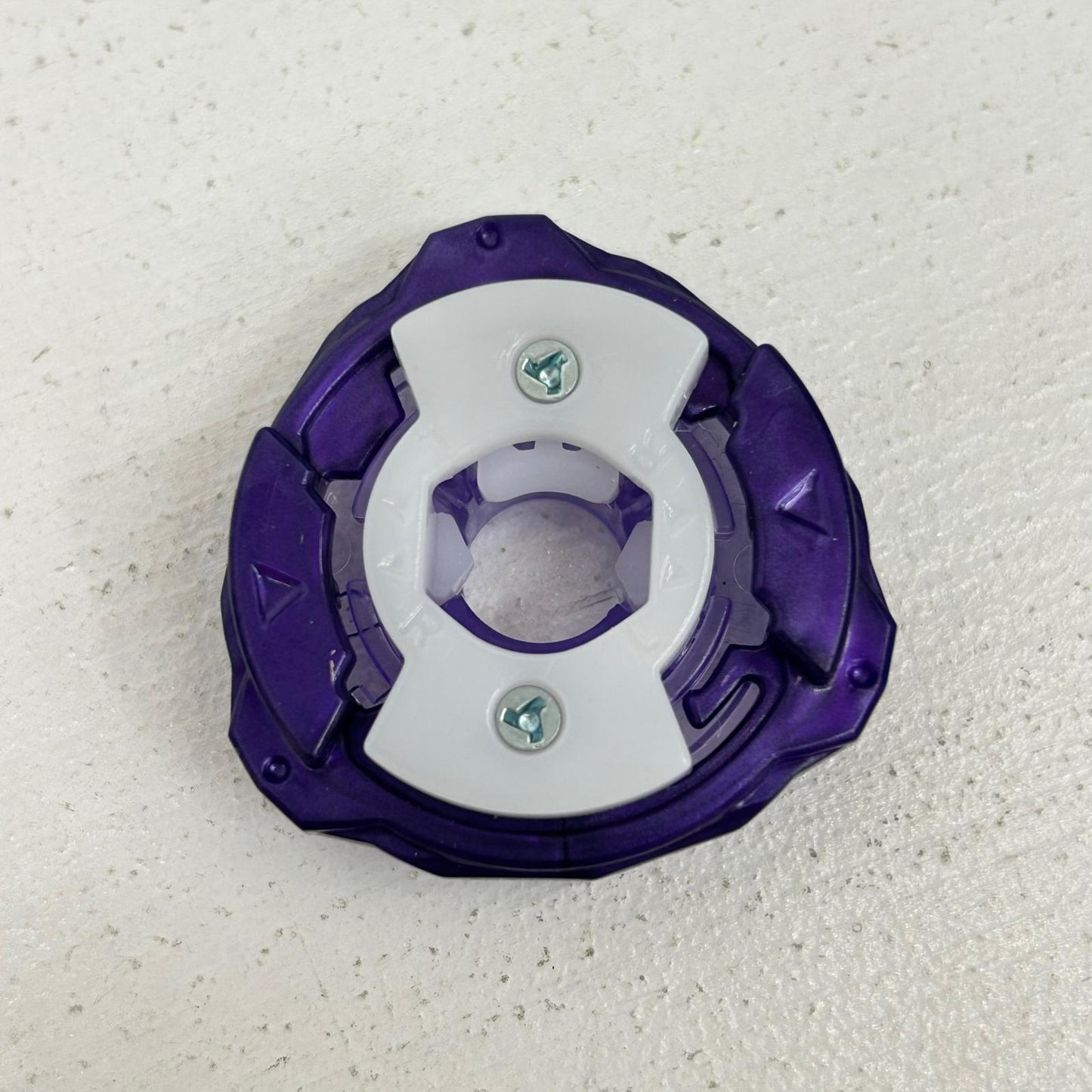 おもちゃ・玩具 シャークエッジ3-60LF ベイブレードX BEYBLADE X シャークエッジ3-60LF【イオン広店】