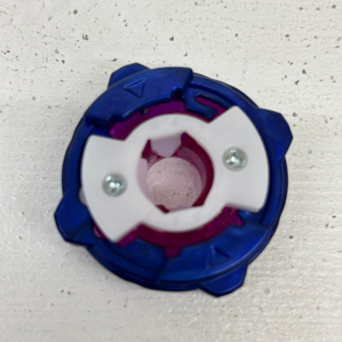 おもちゃ・玩具 シャークスケイル4-50UF ベイブレードX BEYBLADE X シャークスケイル4-50UF【イオン広店】