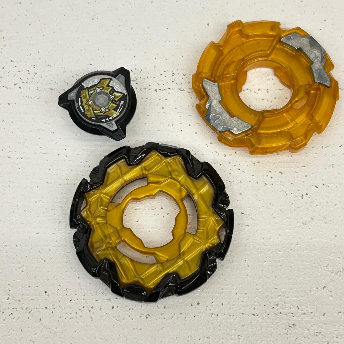 おもちゃ・玩具 エンペラーマイトHOp メタルコート：ブラック ベイブレードX BEYBLADE X エンペラーマイトHOp【イオン広店】
