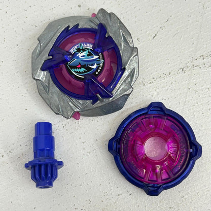 おもちゃ・玩具 シャークスケイル4-50UF ベイブレードX BEYBLADE X シャークスケイル4-50UF【イオン広店】