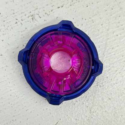 おもちゃ・玩具 シャークスケイル4-50UF ベイブレードX BEYBLADE X シャークスケイル4-50UF【イオン広店】