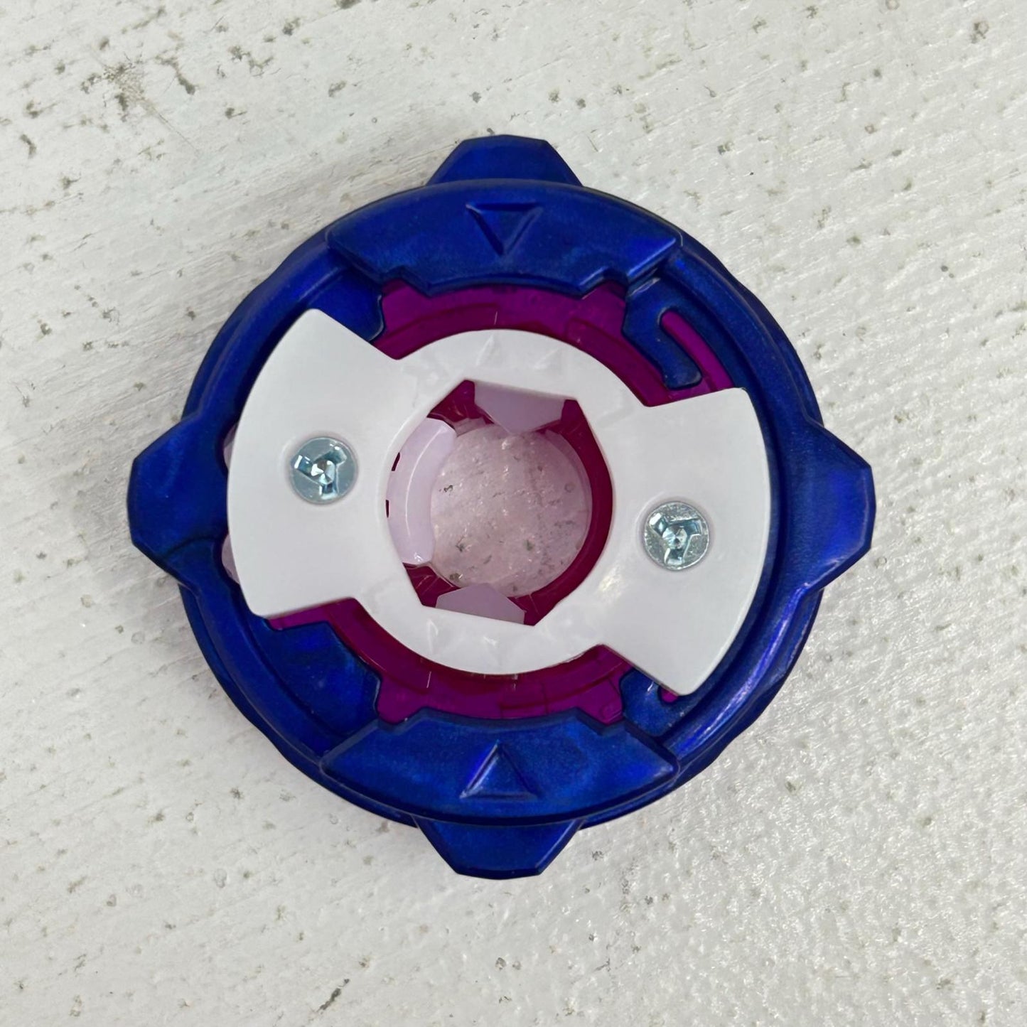 おもちゃ・玩具 シャークスケイル4-50UF ベイブレードX BEYBLADE X シャークスケイル4-50UF【イオン広店】