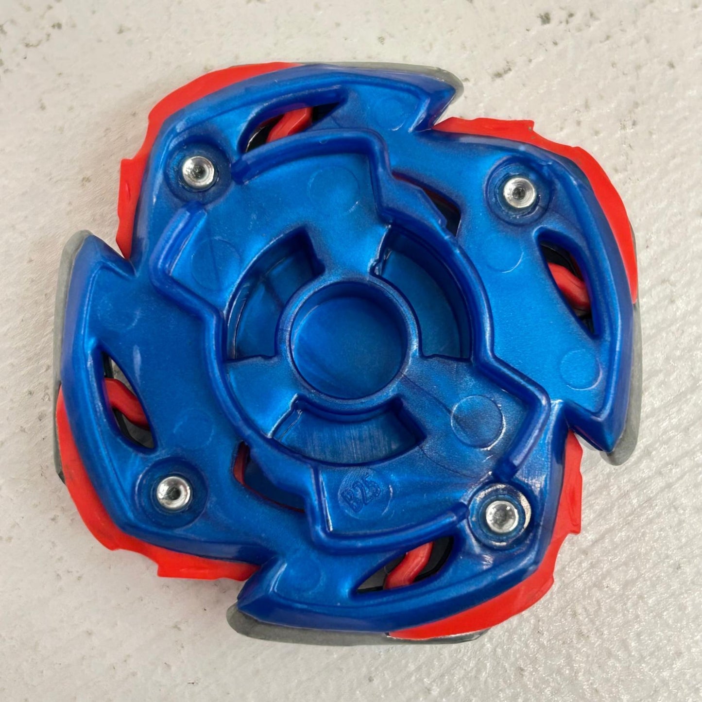 おもちゃ・玩具 インパクトドレイク9-60LR ベイブレードX BEYBLADE X インパクトドレイク9-60LR【イオン広店】