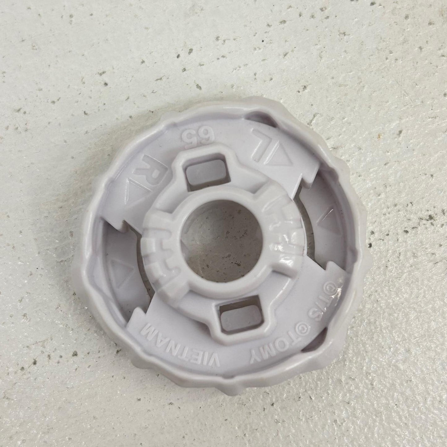 おもちゃ・玩具 クロックミラージュ9-65B パープル ベイブレードX BEYBLADE X クロックミラージュ9-65B【イオン広店】