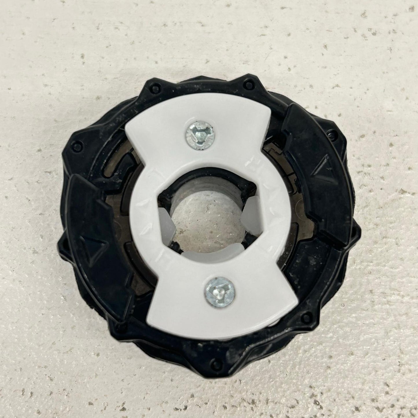 おもちゃ・玩具 シノビシャドウ9-60LF ベイブレードX BEYBLADE X　1 シノビシャドウ9-60LF【イオン広店】