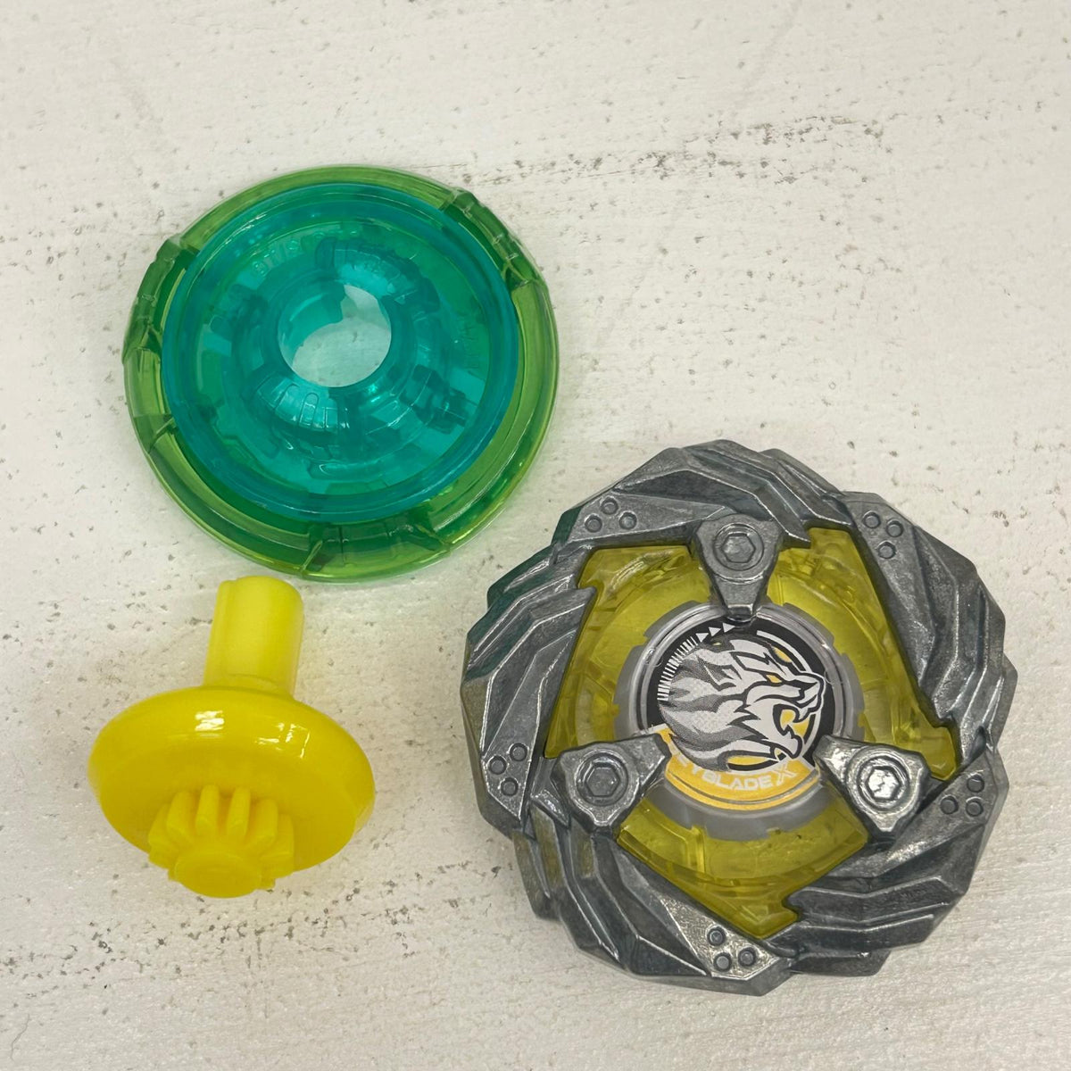 おもちゃ・玩具 レオンクロー0-80E ベイブレードX BEYBLADE X レオンクロー0-80E【イオン広店】