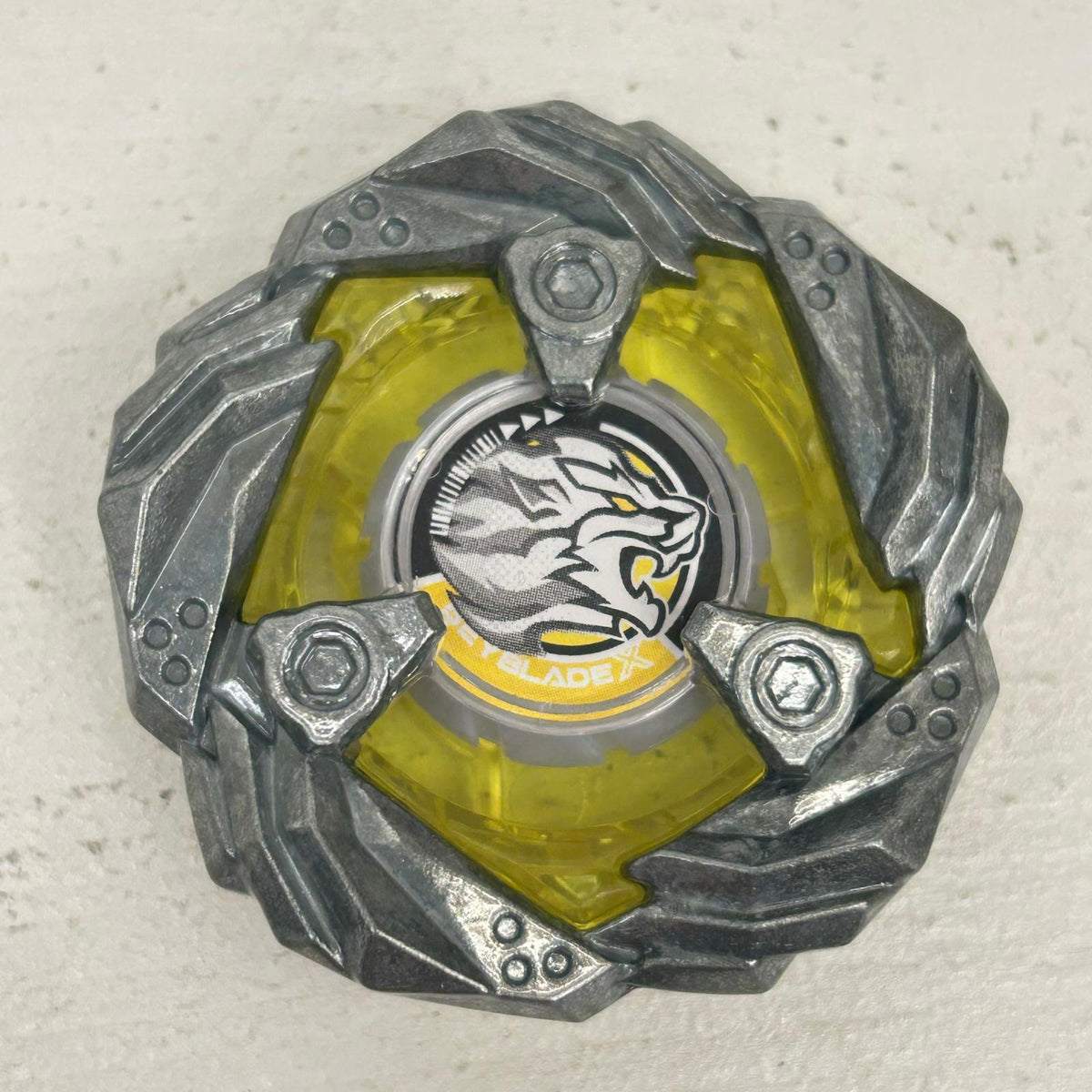 おもちゃ・玩具 レオンクロー0-80E ベイブレードX BEYBLADE X レオンクロー0-80E【イオン広店】