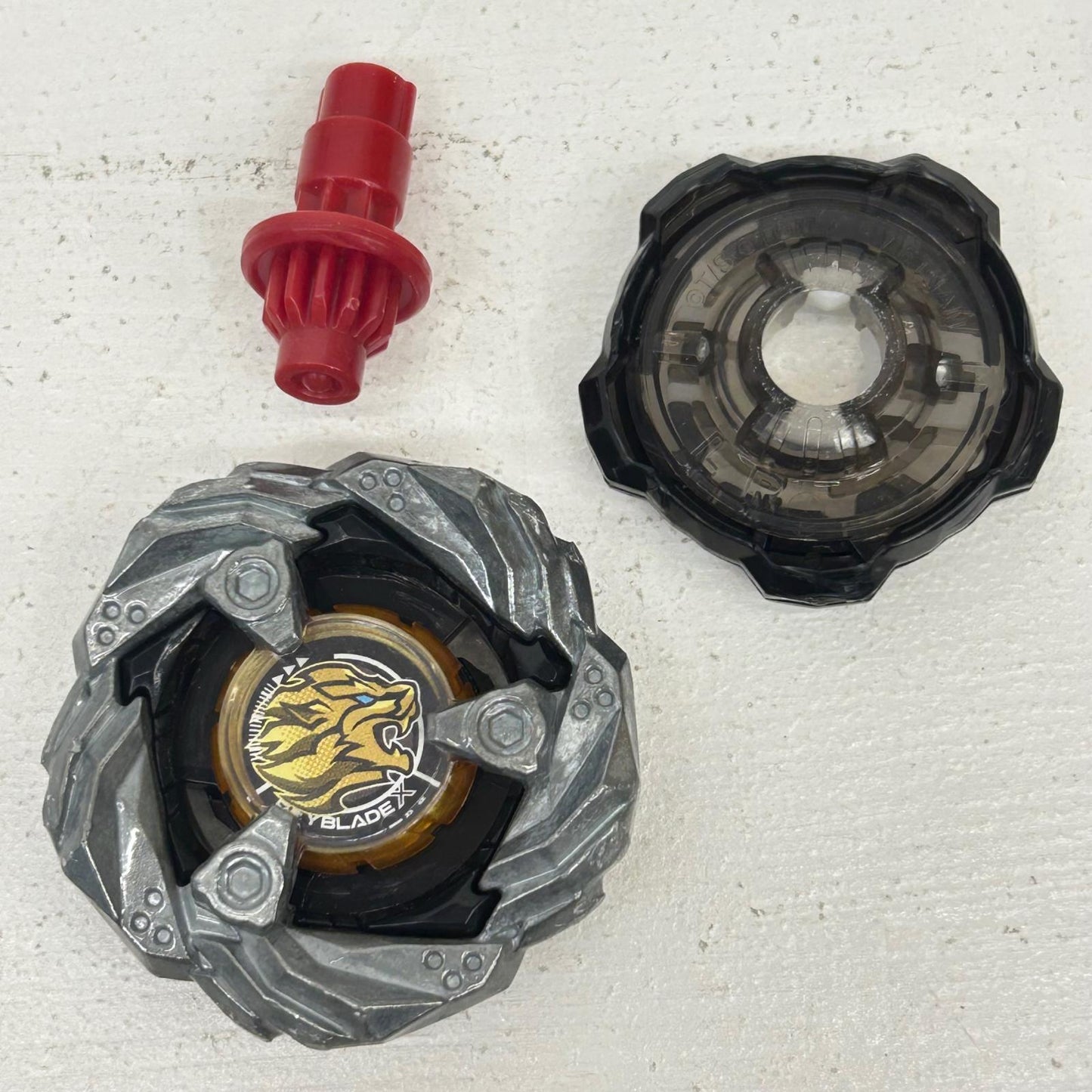 おもちゃ・玩具 レオンクロー5-60P ベイブレードX BEYBLADE X レオンクロー5-60P 【イオン広店】