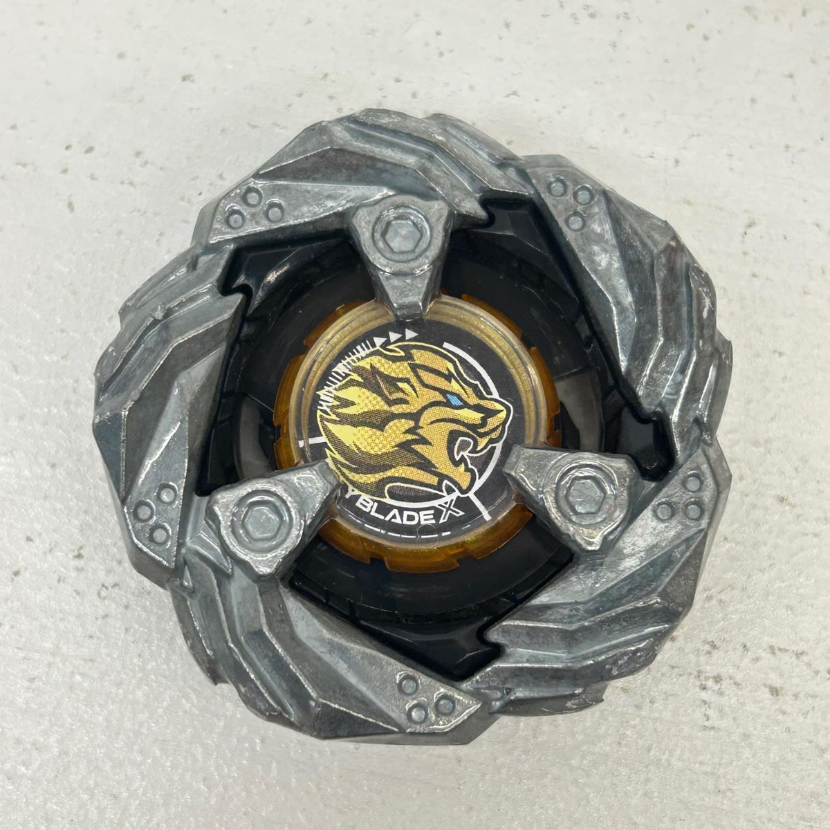 おもちゃ・玩具 レオンクロー5-60P ベイブレードX BEYBLADE X レオンクロー5-60P 【イオン広店】