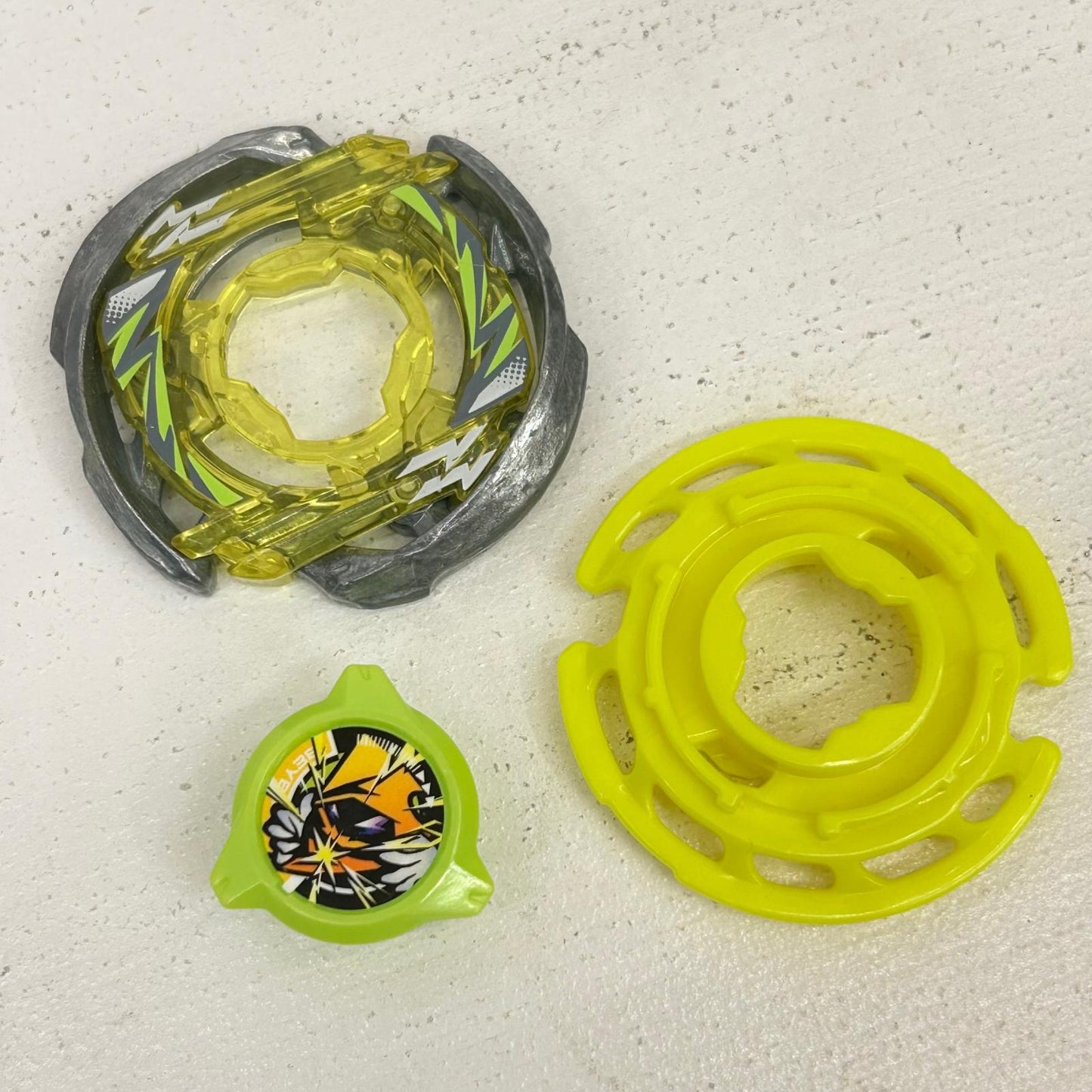 おもちゃ・玩具 ウィザードアークR4-55LO ベイブレードX BEYBLADE X ウィザードアークR4-55LO【イオン広店】