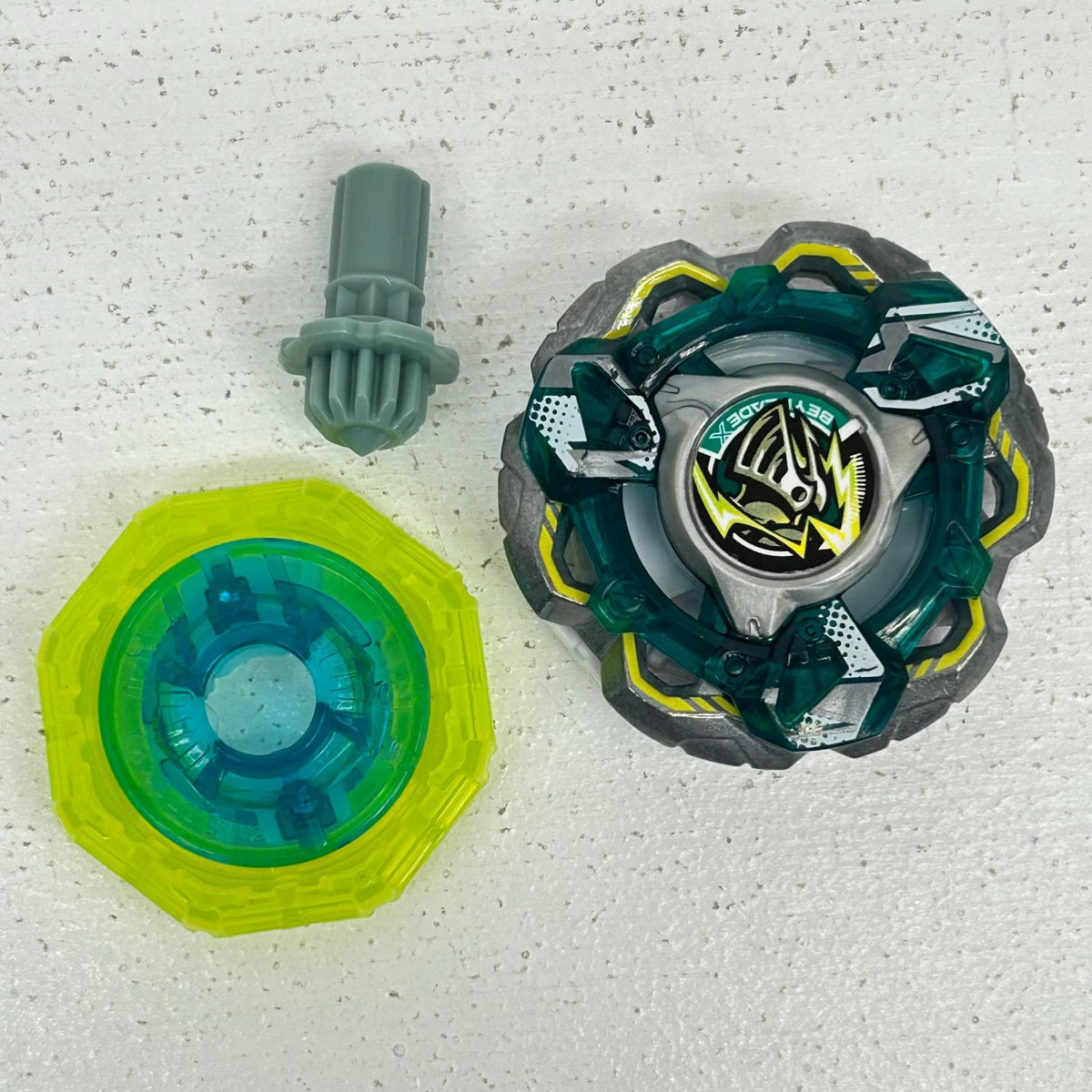 おもちゃ・玩具 ナイトフォートレスGV8-70UN ベイブレードX BEYBLADE X ナイトフォートレスGV8-70UN 【イオン広店】