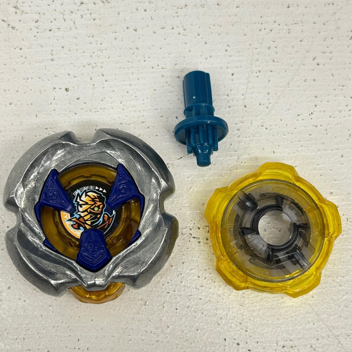 おもちゃ・玩具 マミーカース5-70W カスタム ベイブレードX BEYBLADE X マミーカース5-70W 【イオン広店】