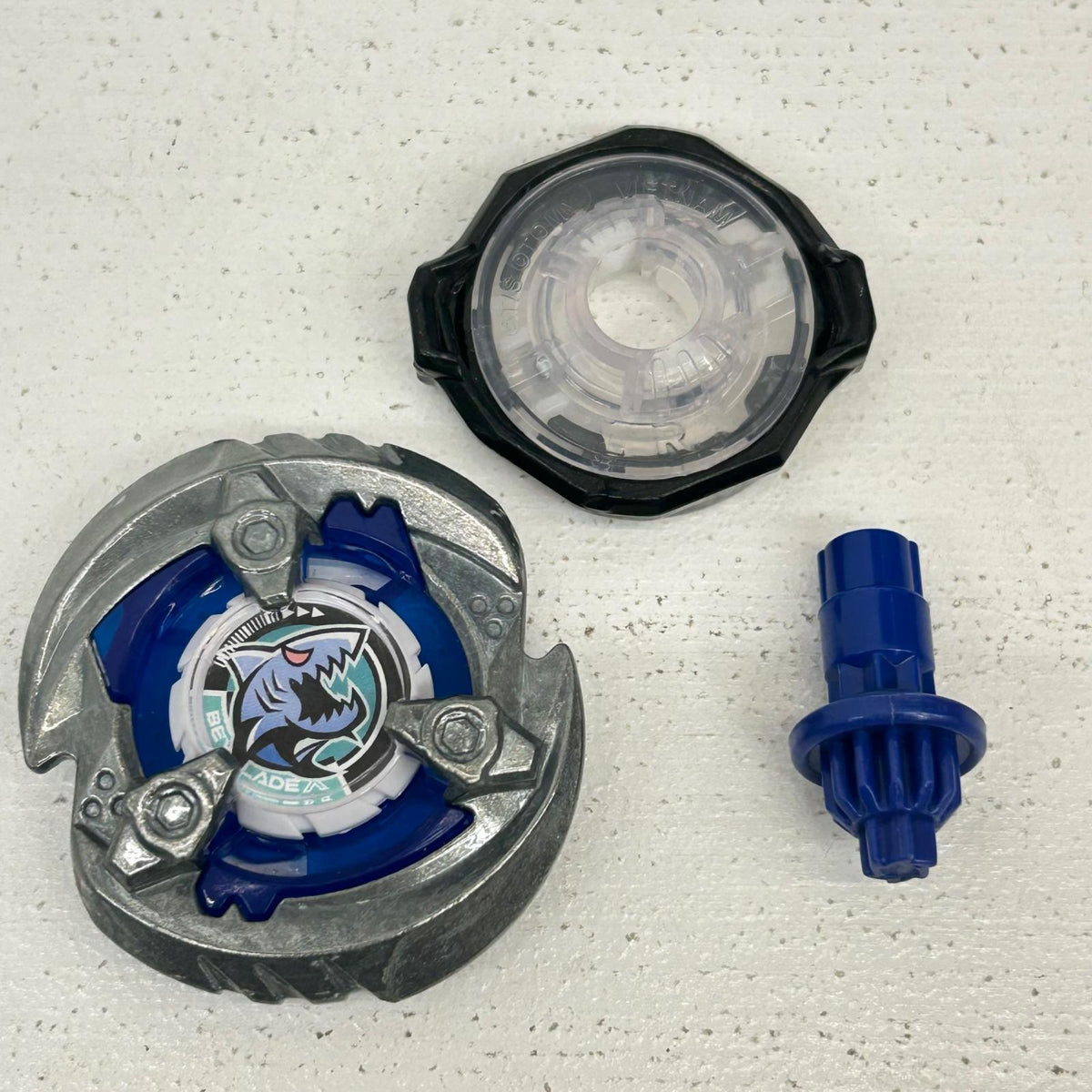 おもちゃ・玩具 シャークギル2-60C カスタム ベイブレードX BEYBLADE X シャークギル2-60C【イオン広店】