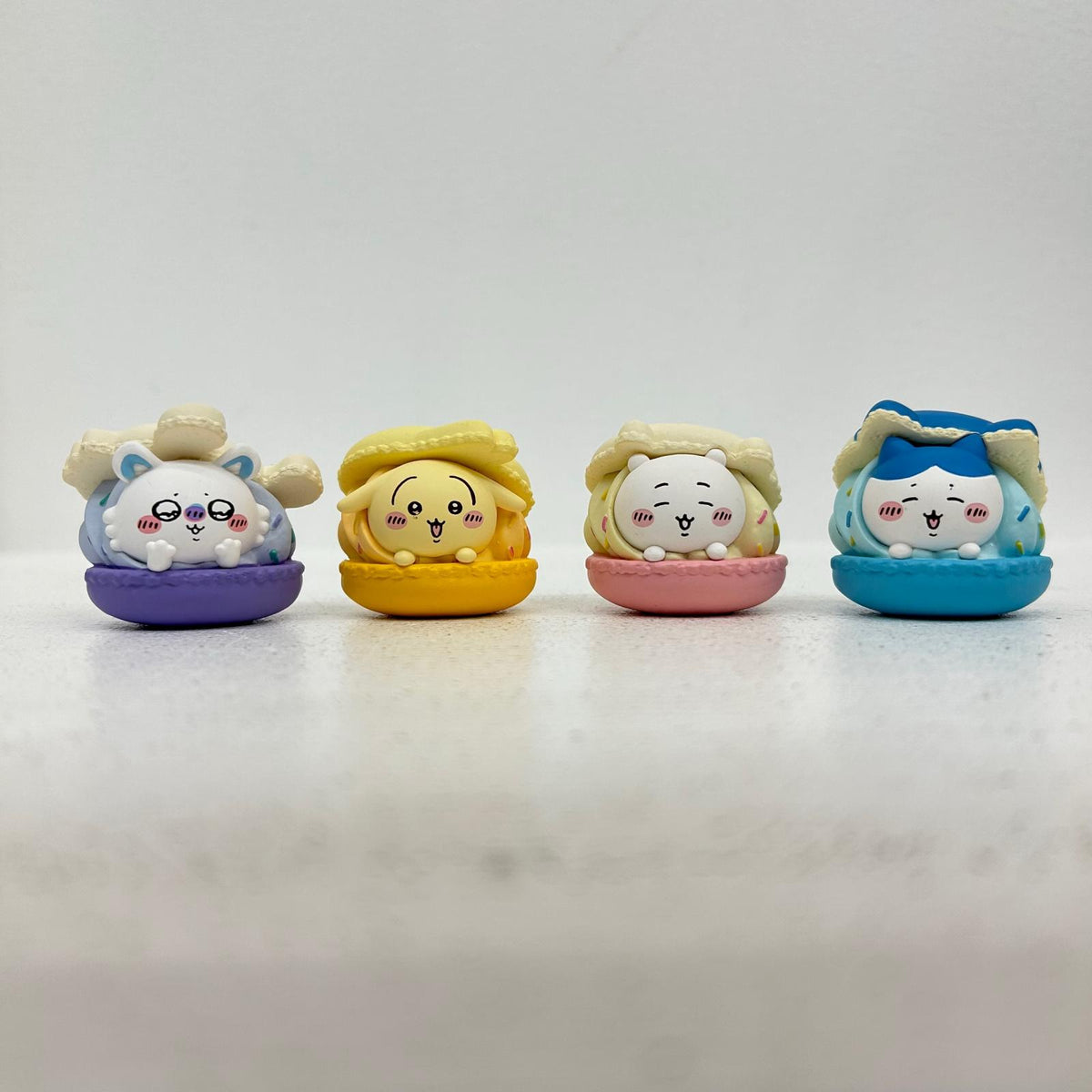 フィギュア 全4種 ちいかわ きゃらまかろん ちいかわ ハチワレ うさぎ モモンガ【フィギュア】【イオン広店】
