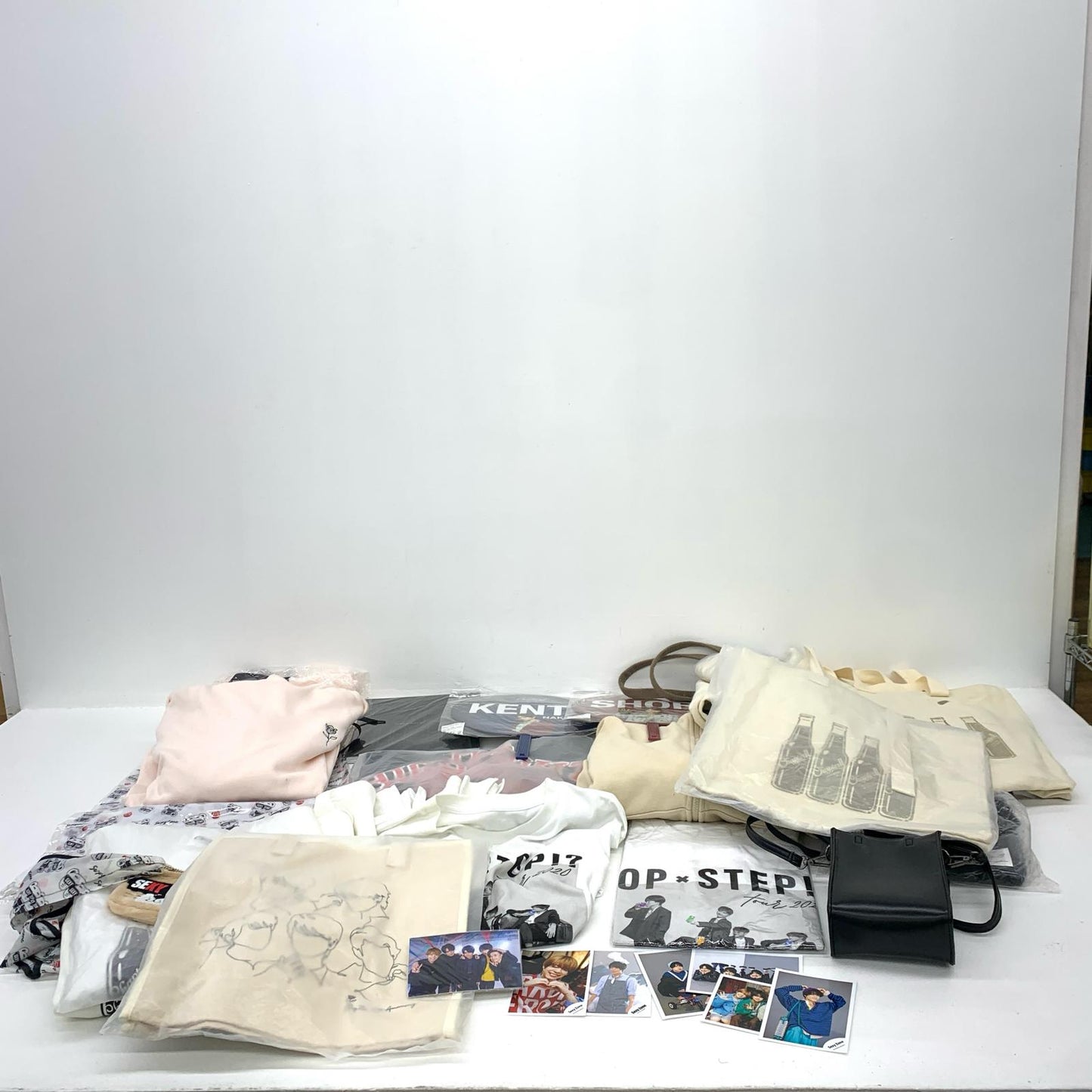 アイドルグッズ 【★加古川物流】中古 timelesz 旧SexyZone chapter II 他 パーカー シャツ バッグなどまとめ売り.,【352】【352】【加古川物流】