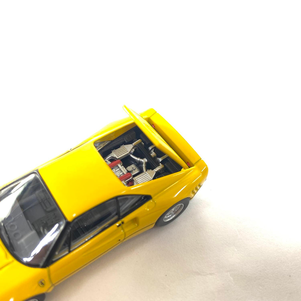 1/64 トミカリミテッドヴィンテージネオ フェラーリGTO トミーテック 黄色 イエロー：