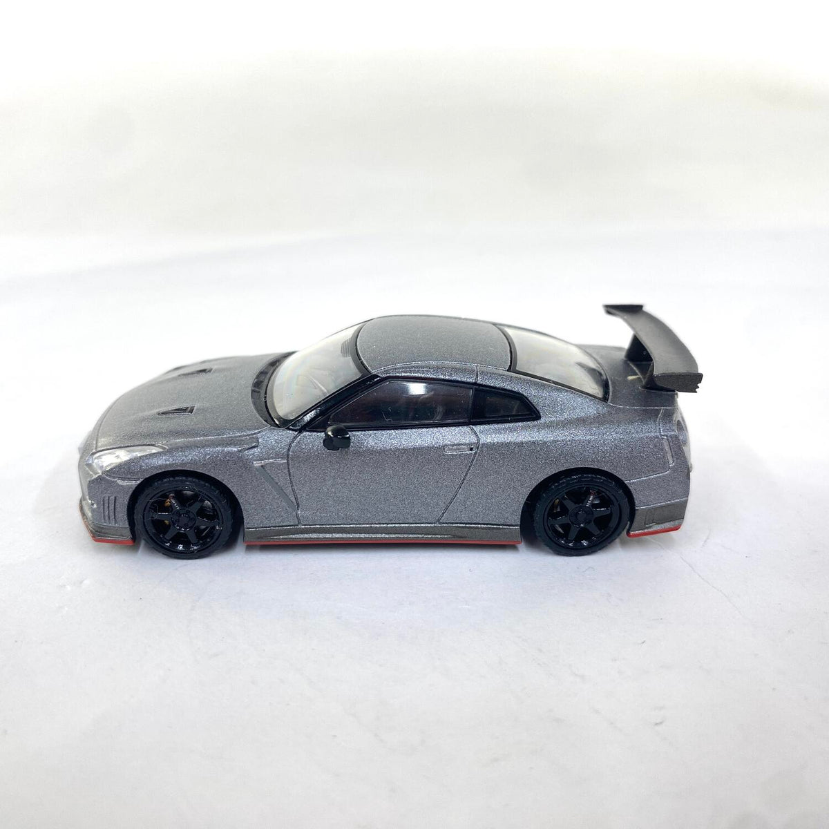 1/64 トミカリミテッドヴィンテージネオ NISSAN 日産 GT-R NISMO トミーテック LV-N101：