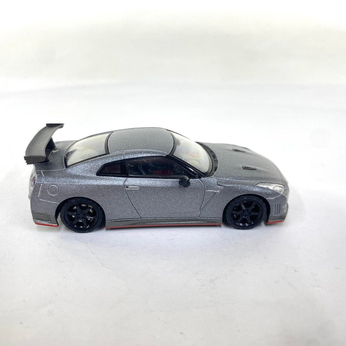 1/64 トミカリミテッドヴィンテージネオ NISSAN 日産 GT-R NISMO トミーテック LV-N101：