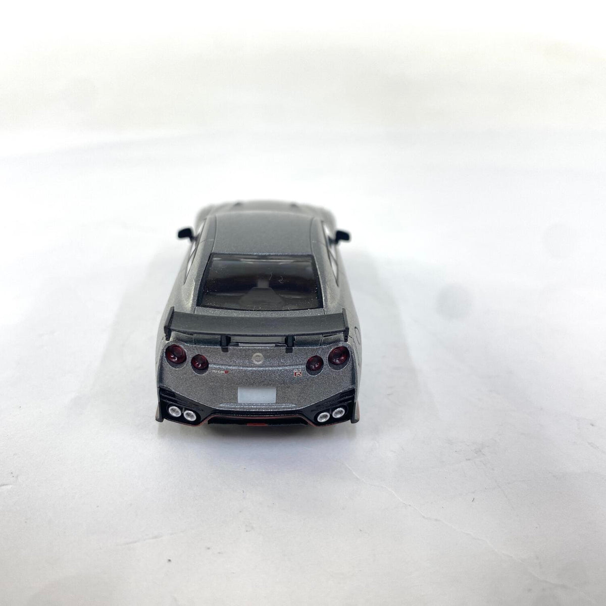 1/64 トミカリミテッドヴィンテージネオ NISSAN 日産 GT-R NISMO 2017モデル グレー トミーテック：