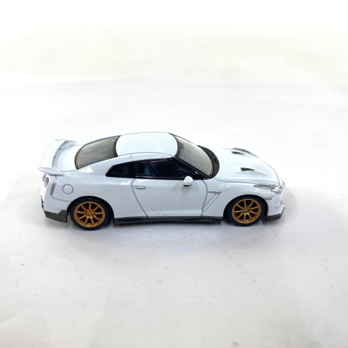 1/64 トミカリミテッドヴィンテージネオ NISSAN 日産 GT-R プレミアムエディション T-Spec 2024モデル LV-N316 トミーテック：