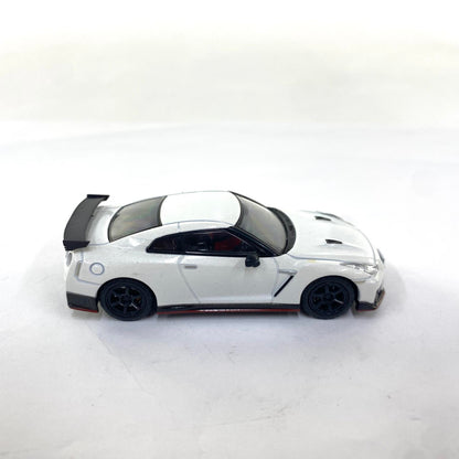 1/64 トミカリミテッドヴィンテージネオ NISSAN 日産 GT-R NISMO 2017モデル 白 ホワイト LV-N153 トミーテック：