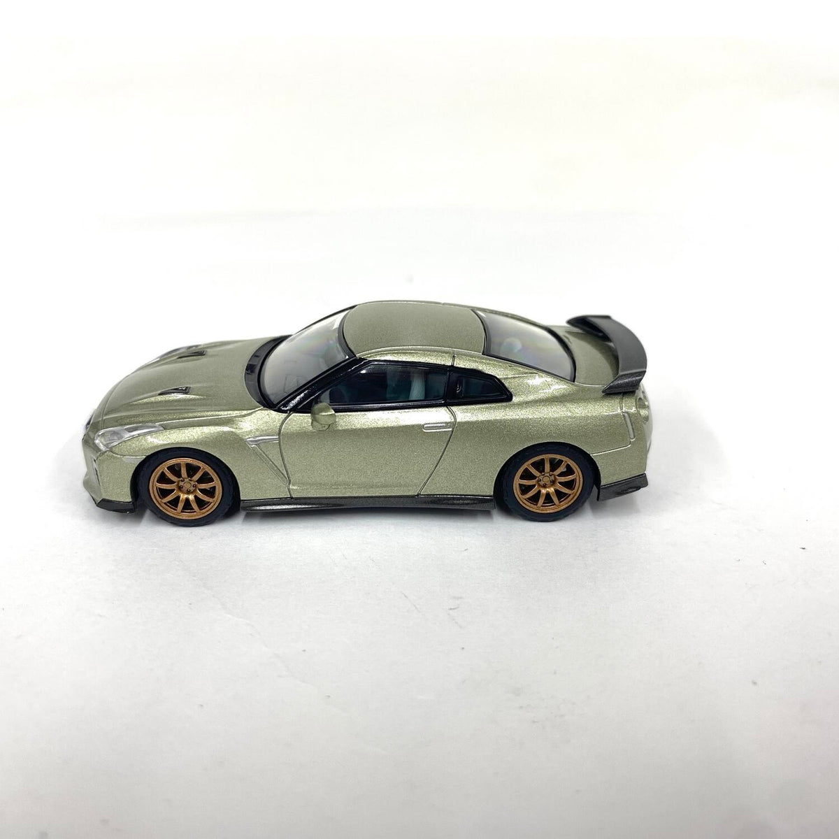 1/64 トミカリミテッドヴィンテージネオ NISSAN 日産 GT-R Premium edition T-Spec LV-N266 トミーテック：