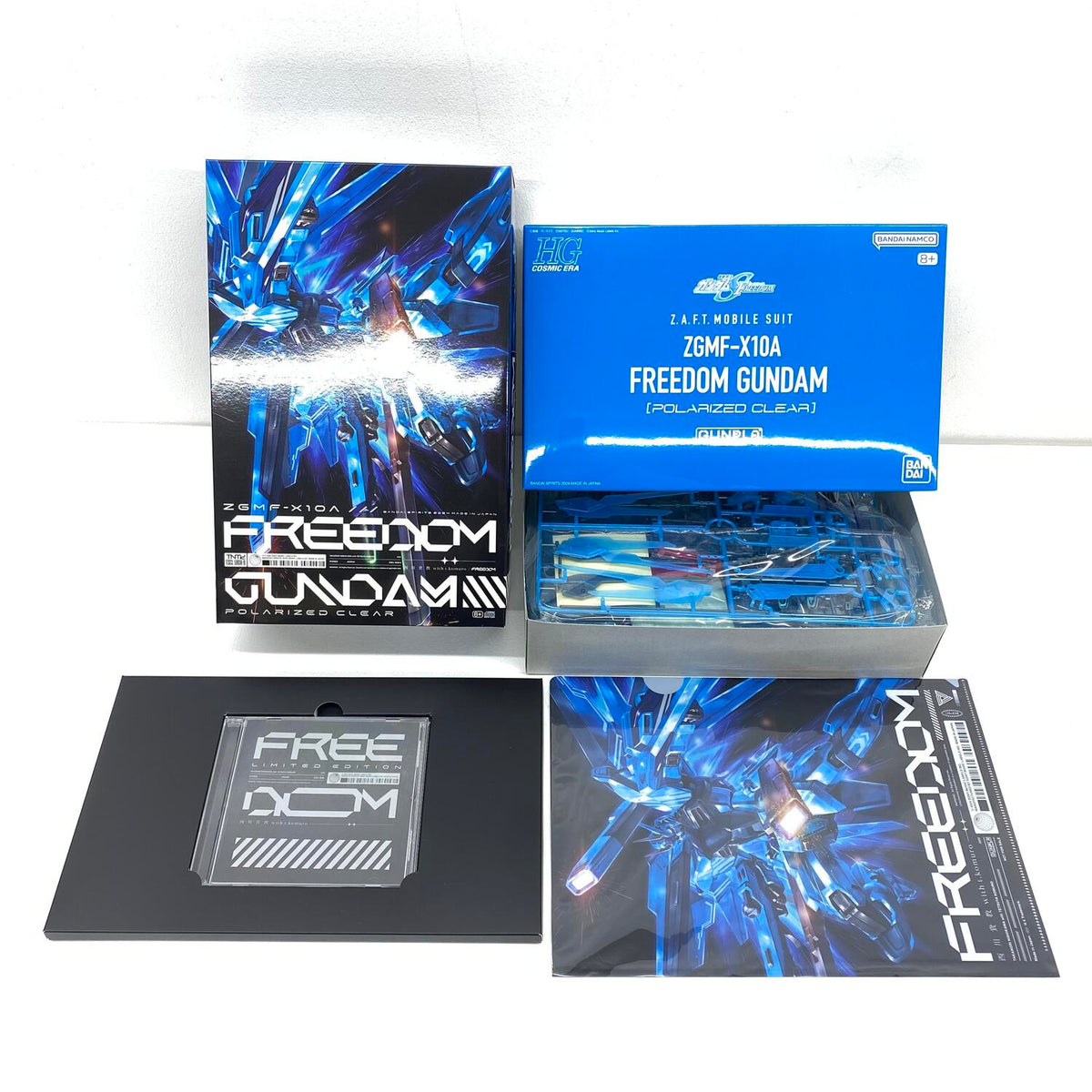 西川貴教 with t.komuro/FREEDOM[完全生産限定盤]　HG 1/144 フリーダムガンダム ZGMF-X10A ガンプラ：