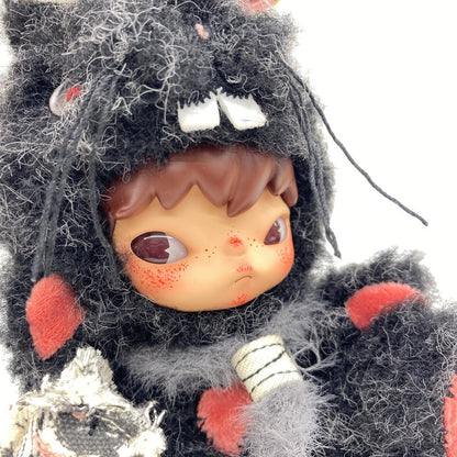 POP MART Hirono Little Hare ぬいぐるみペンダント シークレットカラー：