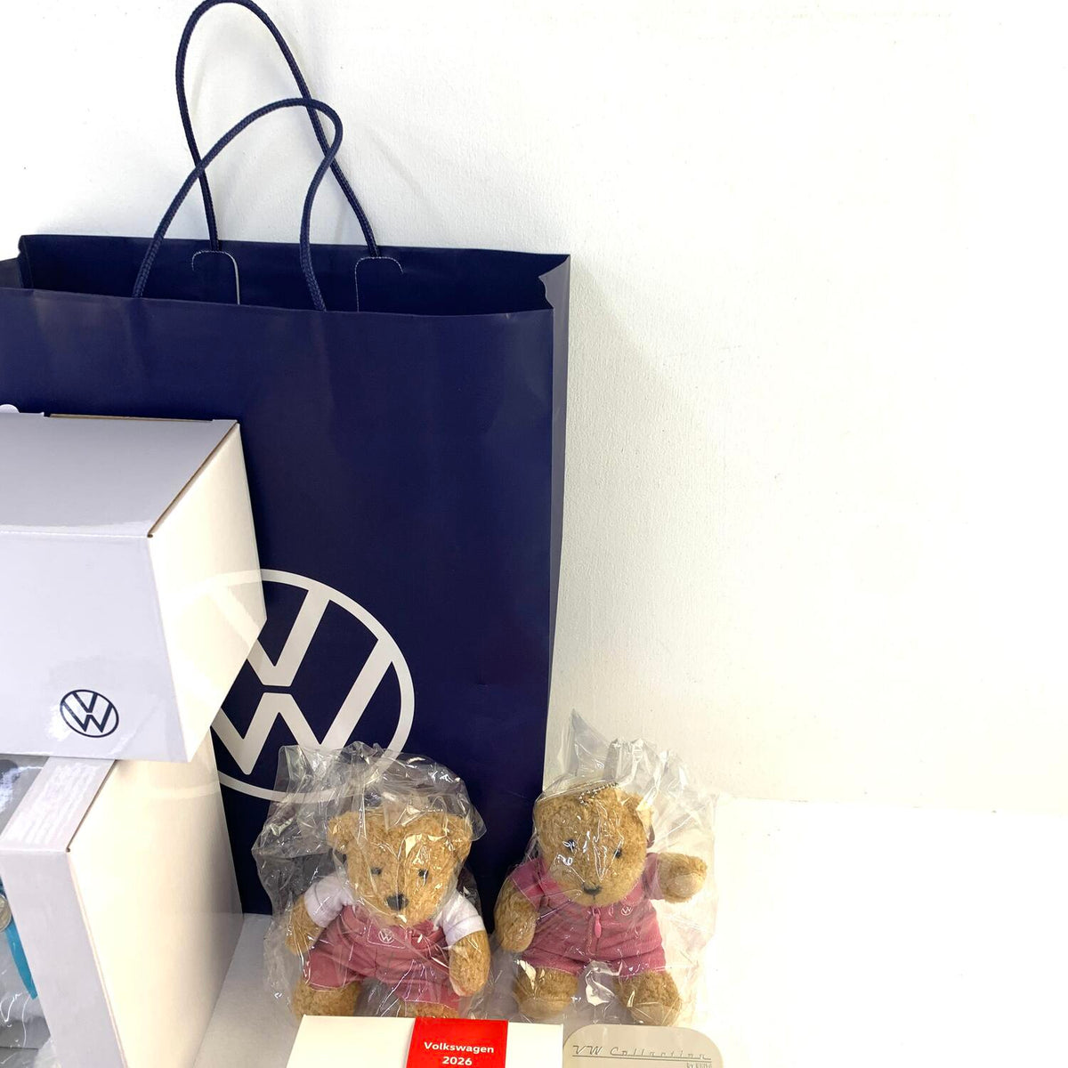 volkswagen ノベルティ ぬいぐるみ キーチェーン キーリング タオル バッグ 食器 セット .,