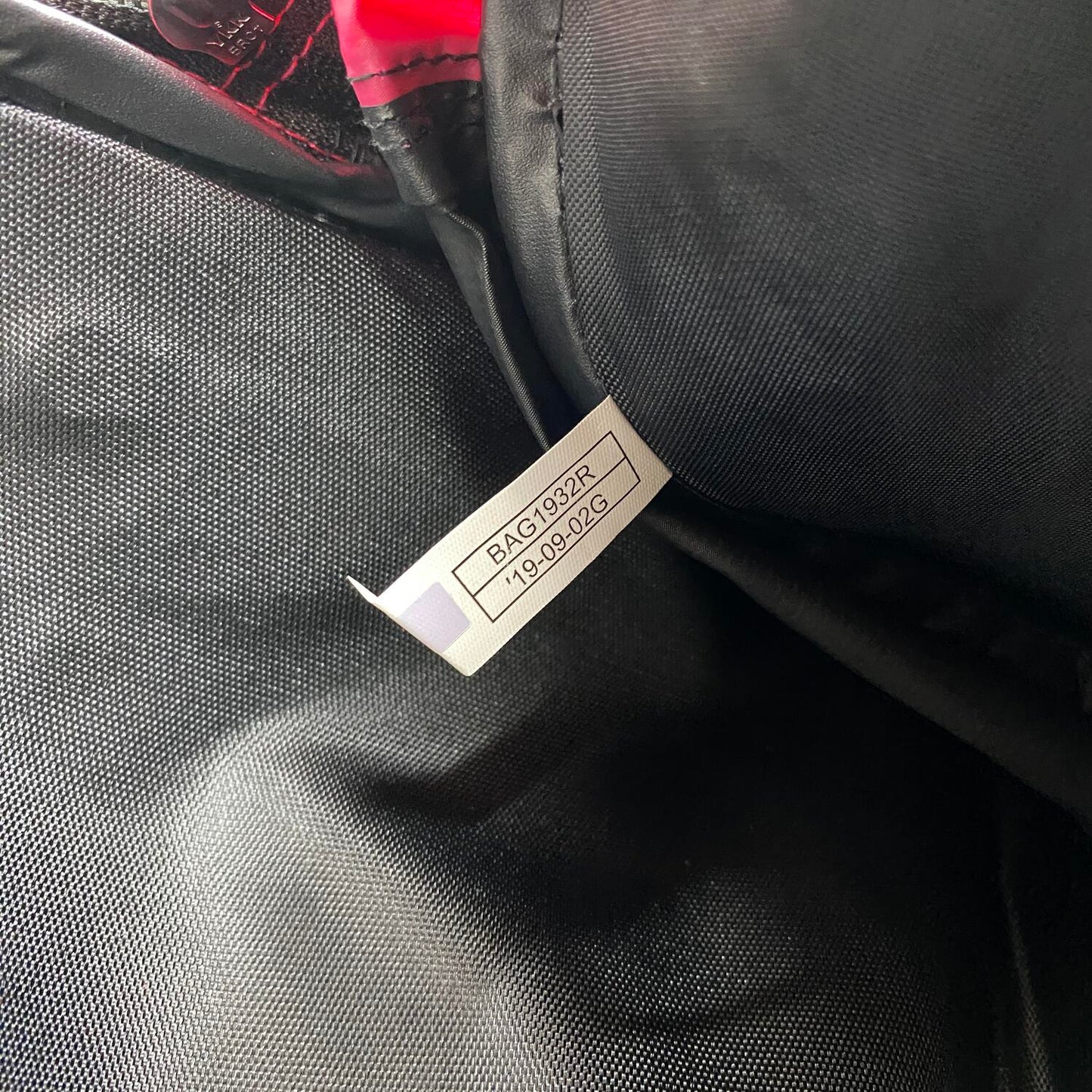 【★加古川物流】中古 美品 YONEX ヨネックス テニス ラケットバッグ6 収納ケース BAG1932R ブラック×ローズピンク 4/8：【431】【431】【431】【加古川物流】