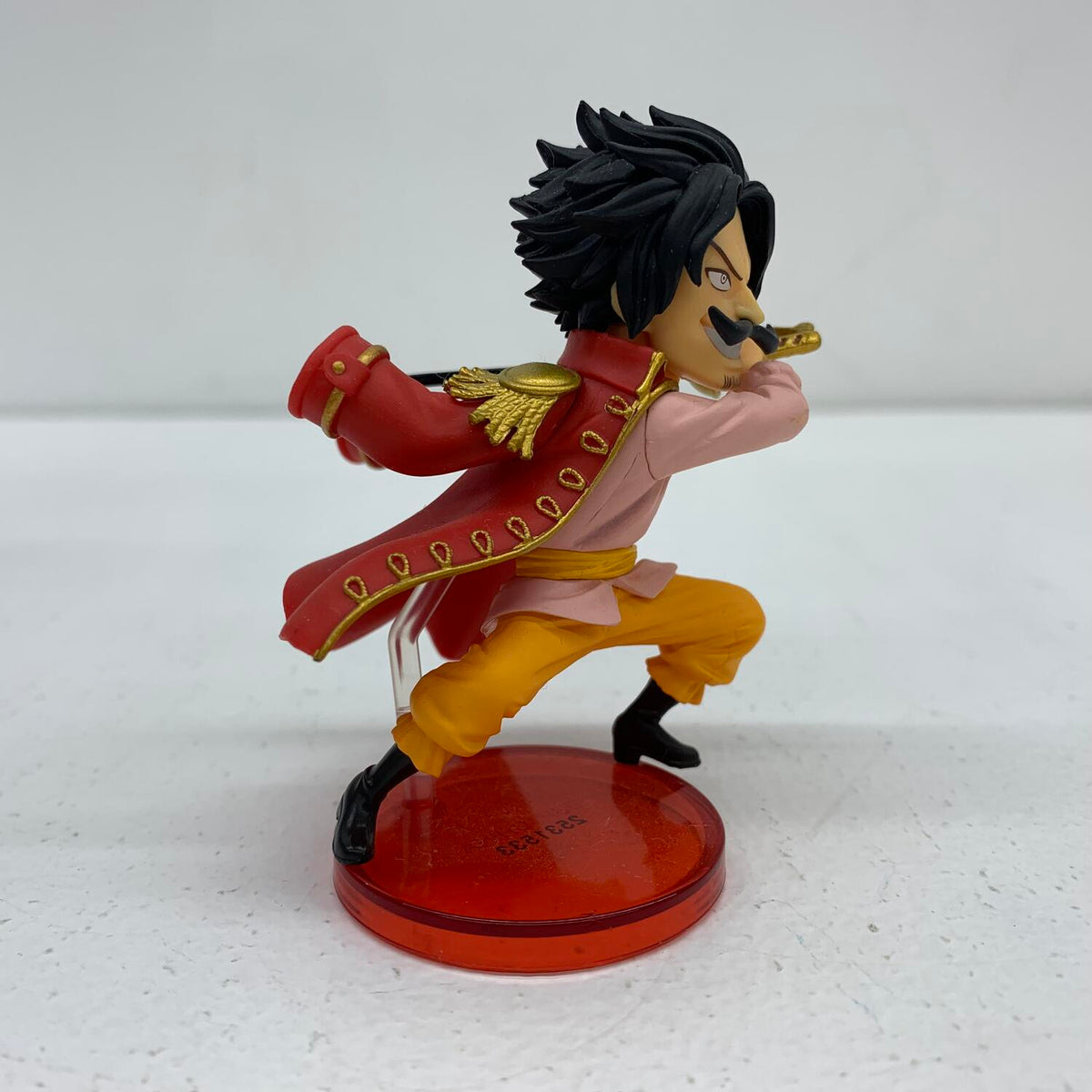 週刊少年ジャンプ ワールドコレクタブルフィギュア ONE PIECE ゴール・D・ロジャー＆光月おでん**