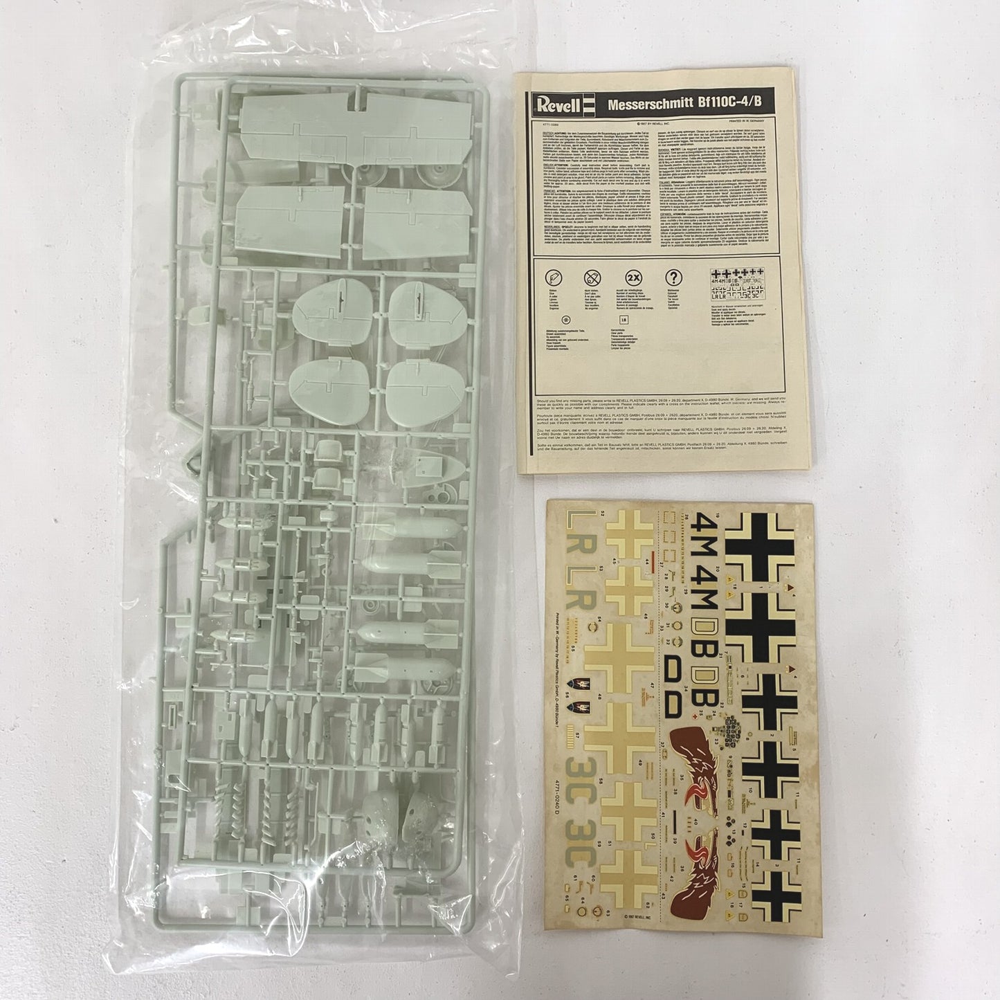1/32 Messerschmitt メッサーシュミット Bf 110 C-4B Revell レベル 4771 プラモデル..