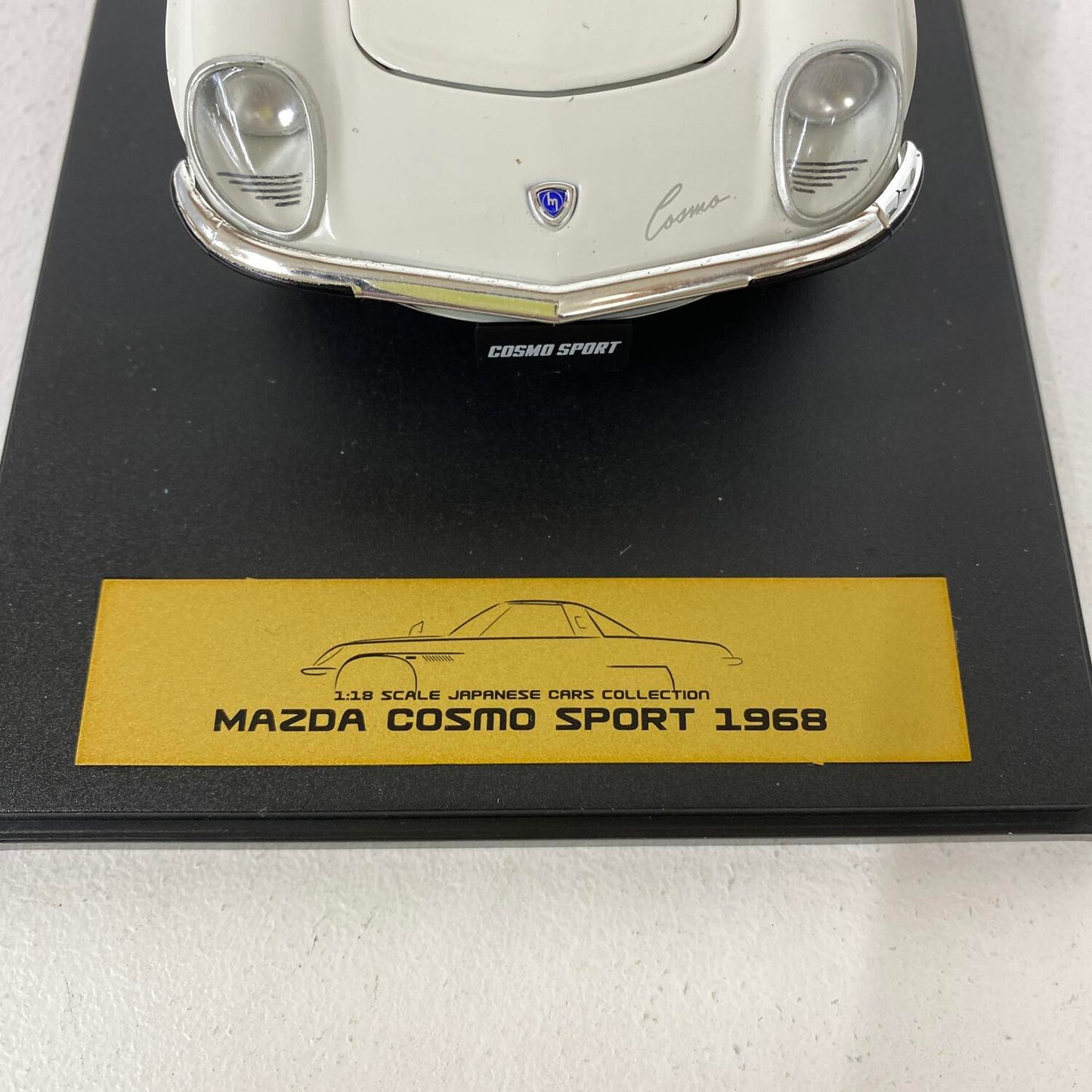 アシェット 1/18 マツダ コスモスポーツ 1968 ミニカー：