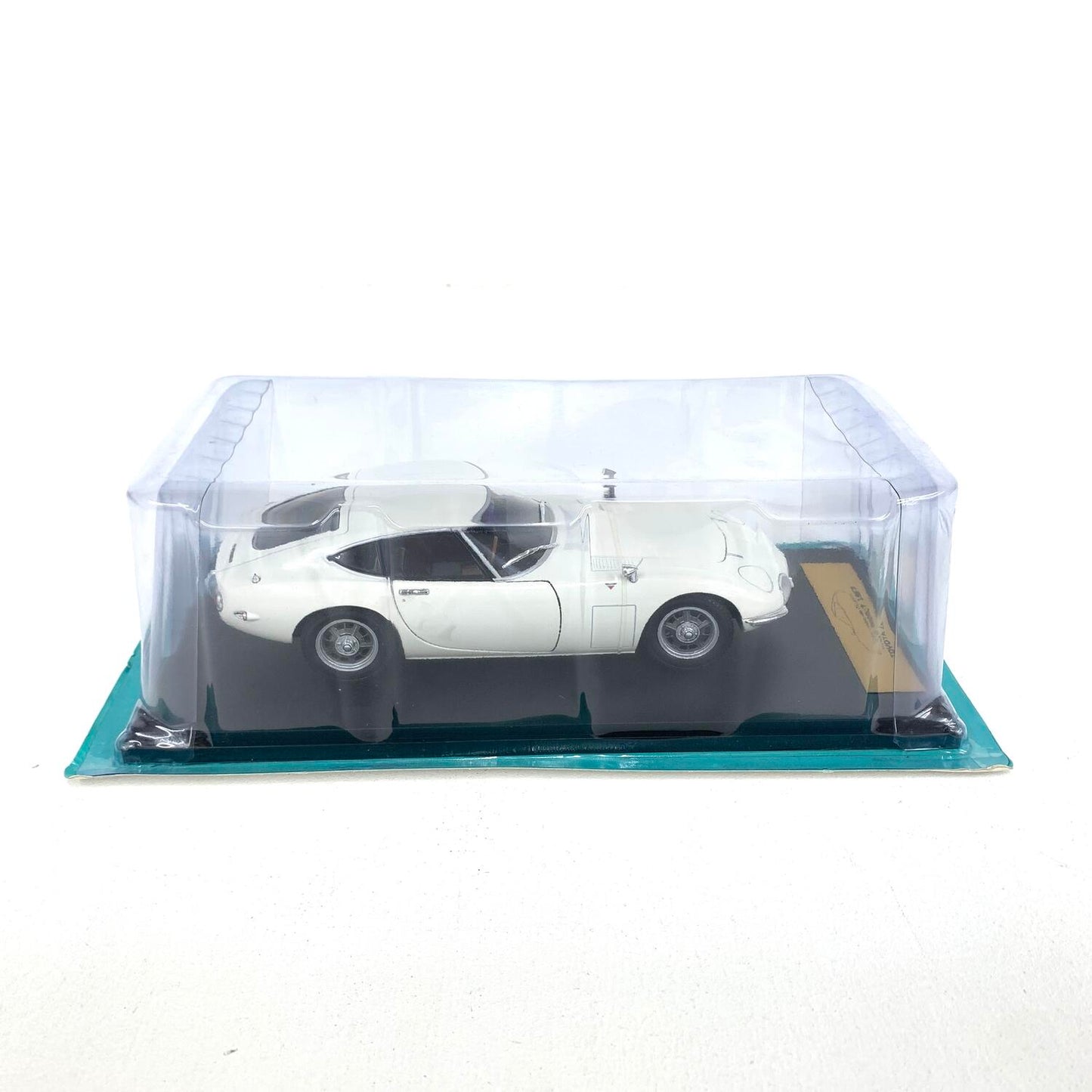 未開封 アシェット 1/18 トヨタ 2000GT 1967 ミニカー：