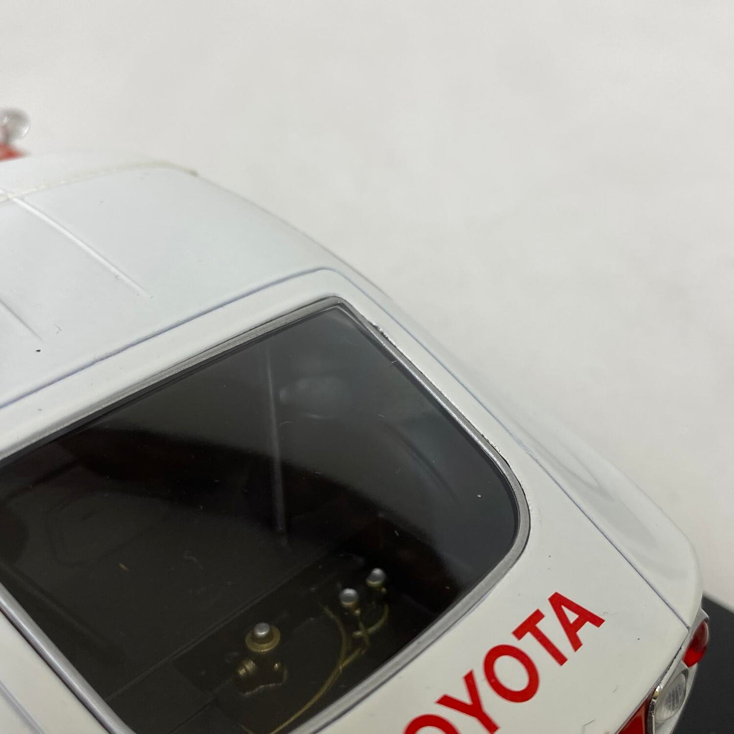 アシェット 1/18 トヨタ 2000GT SCCA SPORTS CAR RACE 1968 ミニカー：