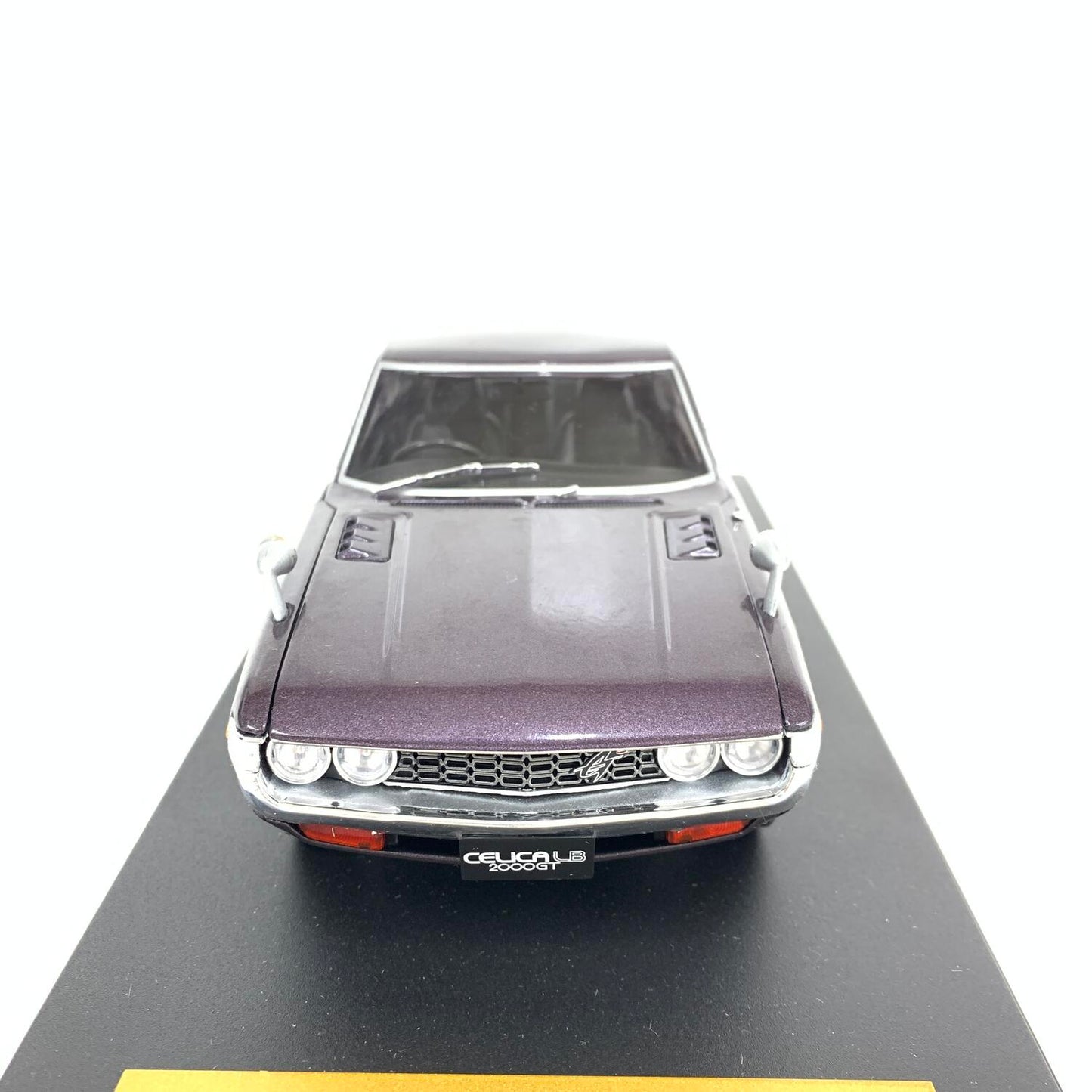 アシェット 1/18 トヨタ セリカLB 2000GT 1973 ミニカー【左ワイパー折れあり】：